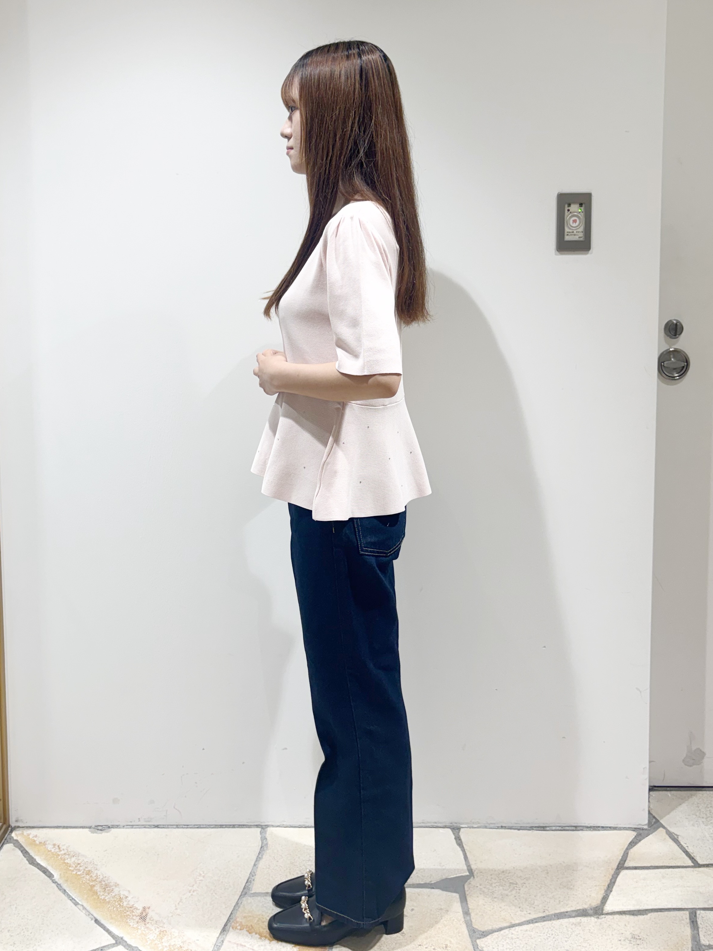 みあたんさんの「index｜【UVケア】ビジューペプラムニット《洗濯機OK》」を使ったコーディネート