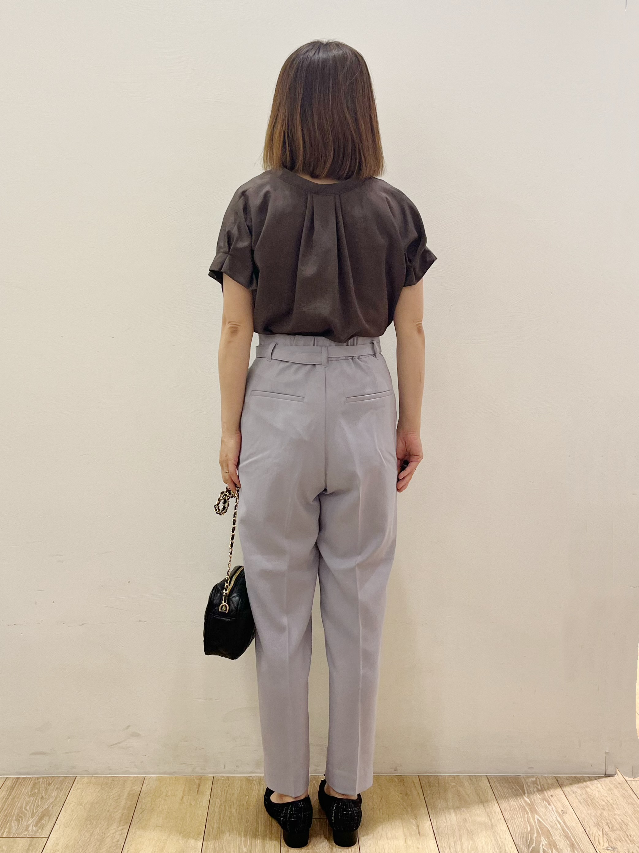 kcさんの「OPAQUE.CLIP｜【接触冷感／吸水速乾】タックスキッパーブラウス《防シワ／イージーアイロン／洗濯機OK／9col》」を使ったコーディネート