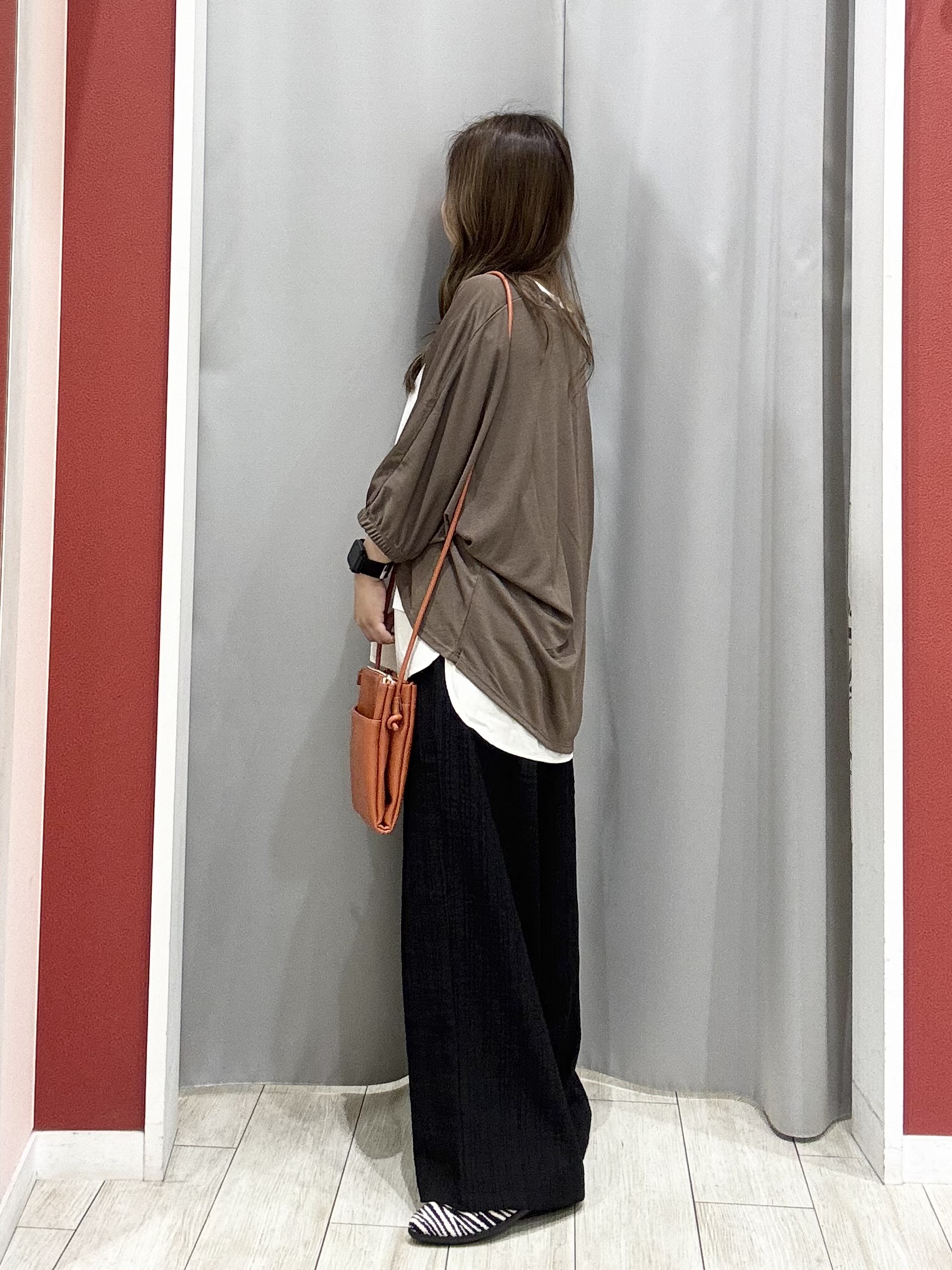 shioさんの「SHOO･LA･RUE｜【ひんやり/体型カバー】冷房、UV対策にも さらさらタッチの 5分袖ボレロカーディガン」を使ったコーディネート