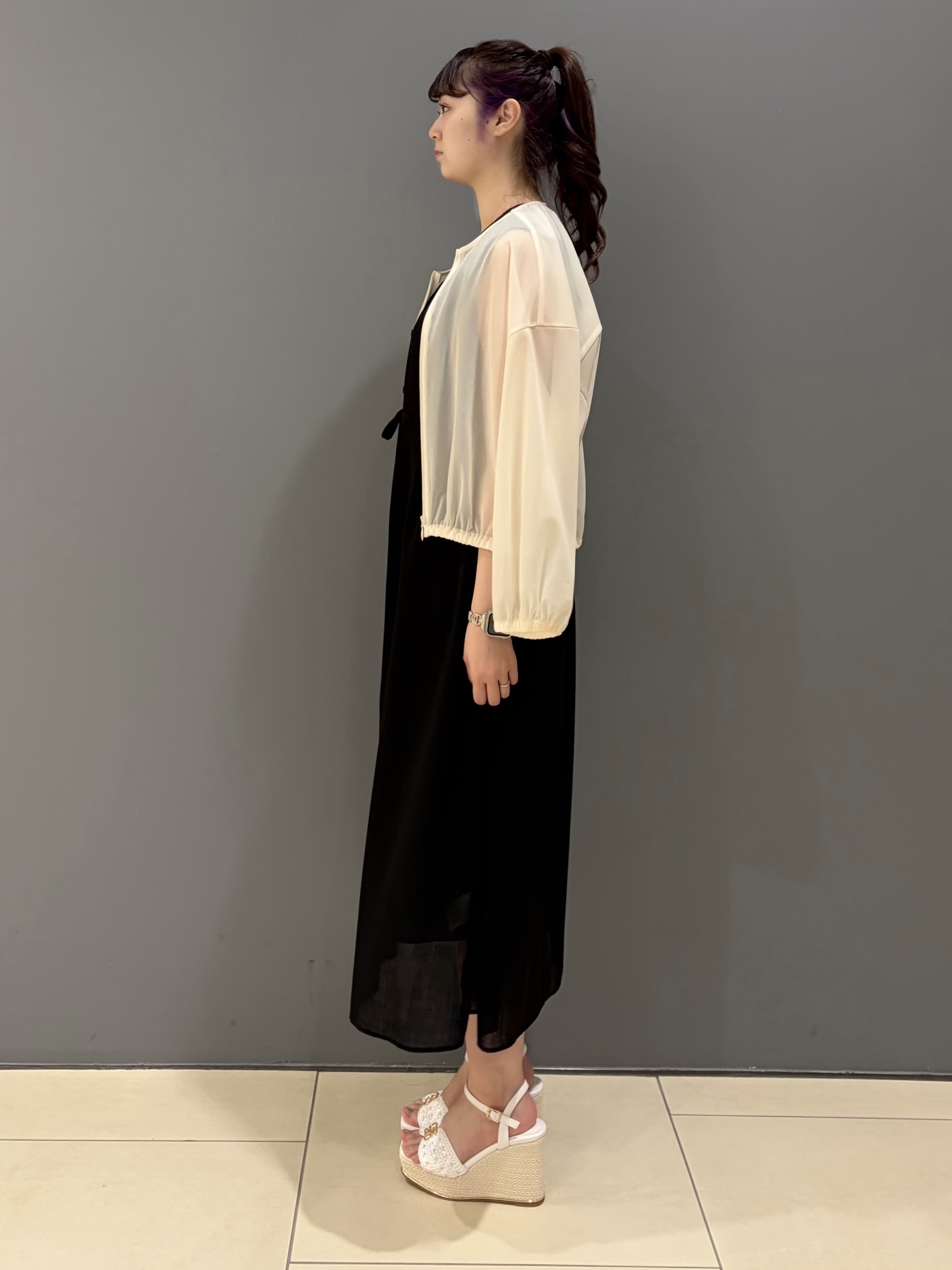 miさんの「UNTITLED｜トリコットシアーブラウス」を使ったコーディネート