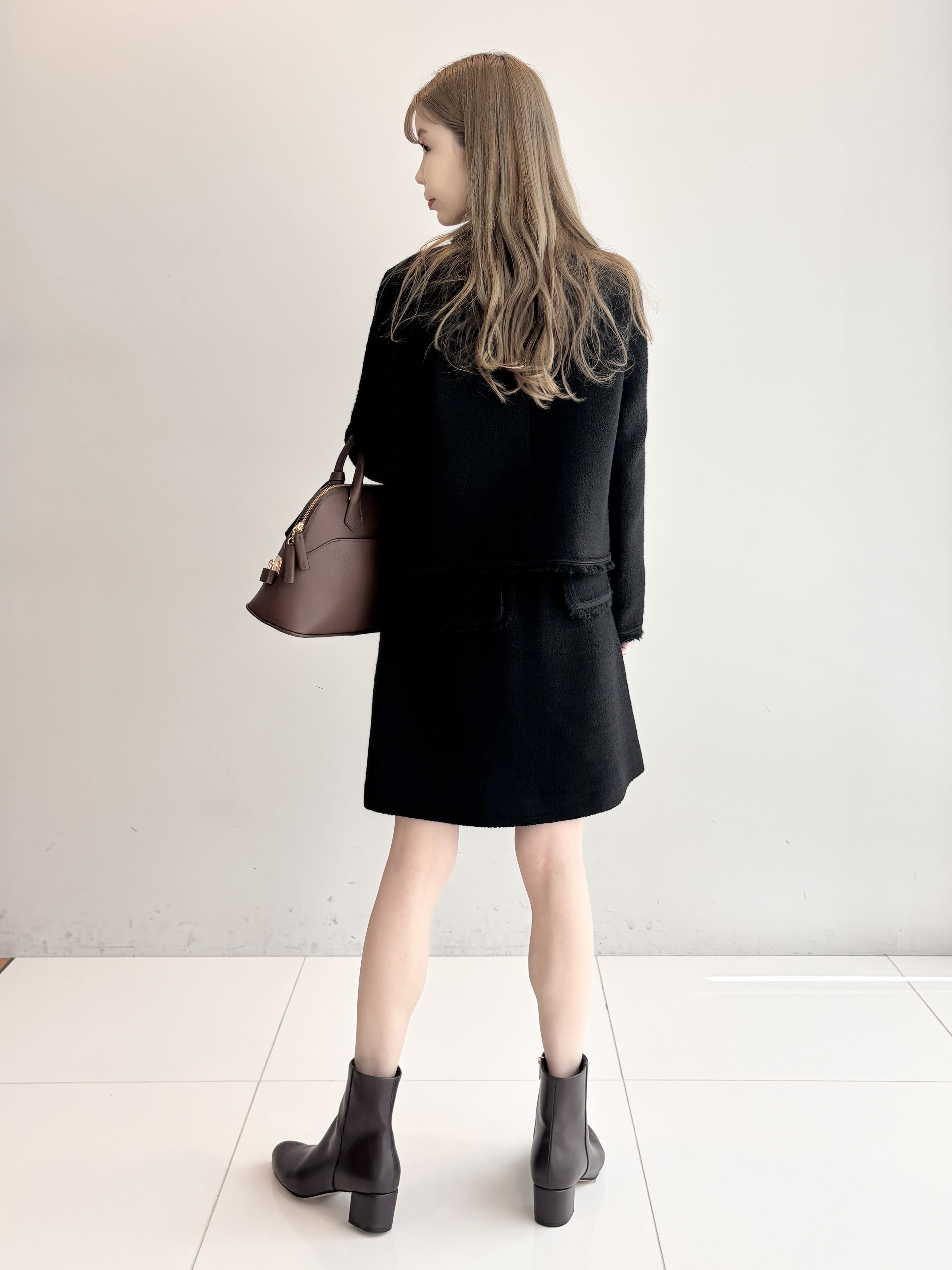 清水夏姫さんの「DRESSTERIOR｜◆mica della valle（ミカデラヴァッレ）Katia ハンドバッグ」を使ったコーディネート