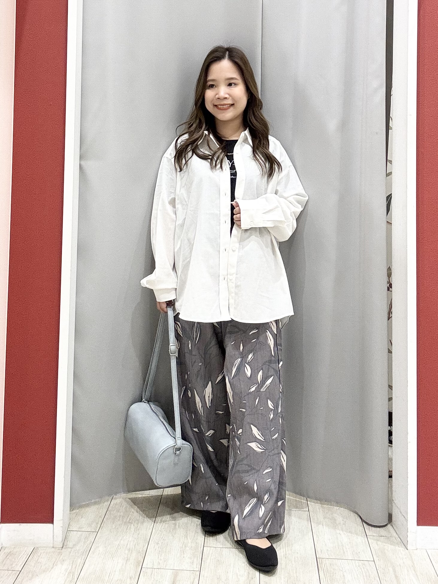 shioさんの「SHOO･LA･RUE｜【通気性〇/S-LL/洗濯機可】大人のきちんとベーシックシャツ」を使ったコーディネート