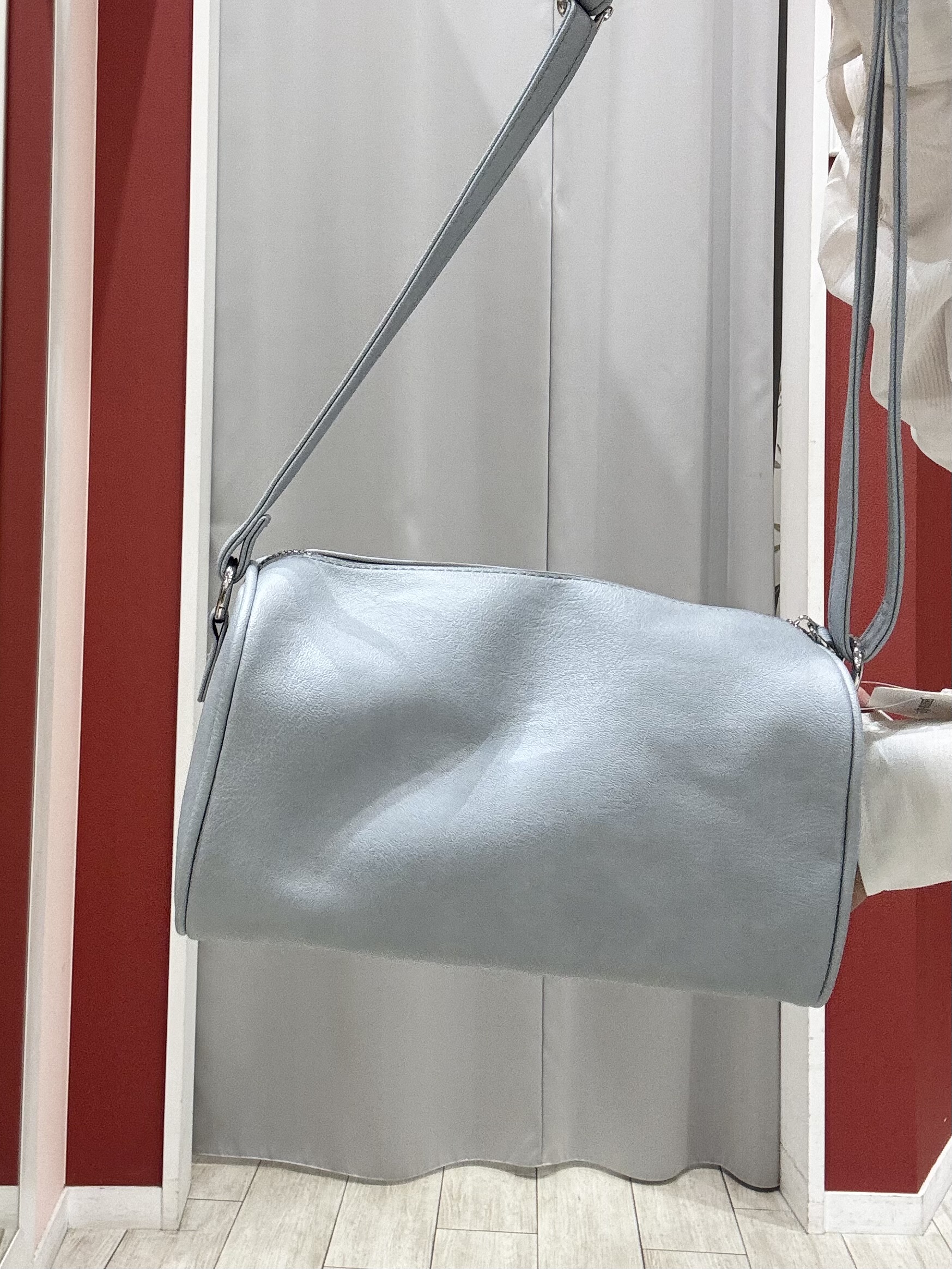 shioさんの「SHOO･LA･RUE｜【通気性〇/S-LL/洗濯機可】大人のきちんとベーシックシャツ」を使ったコーディネート