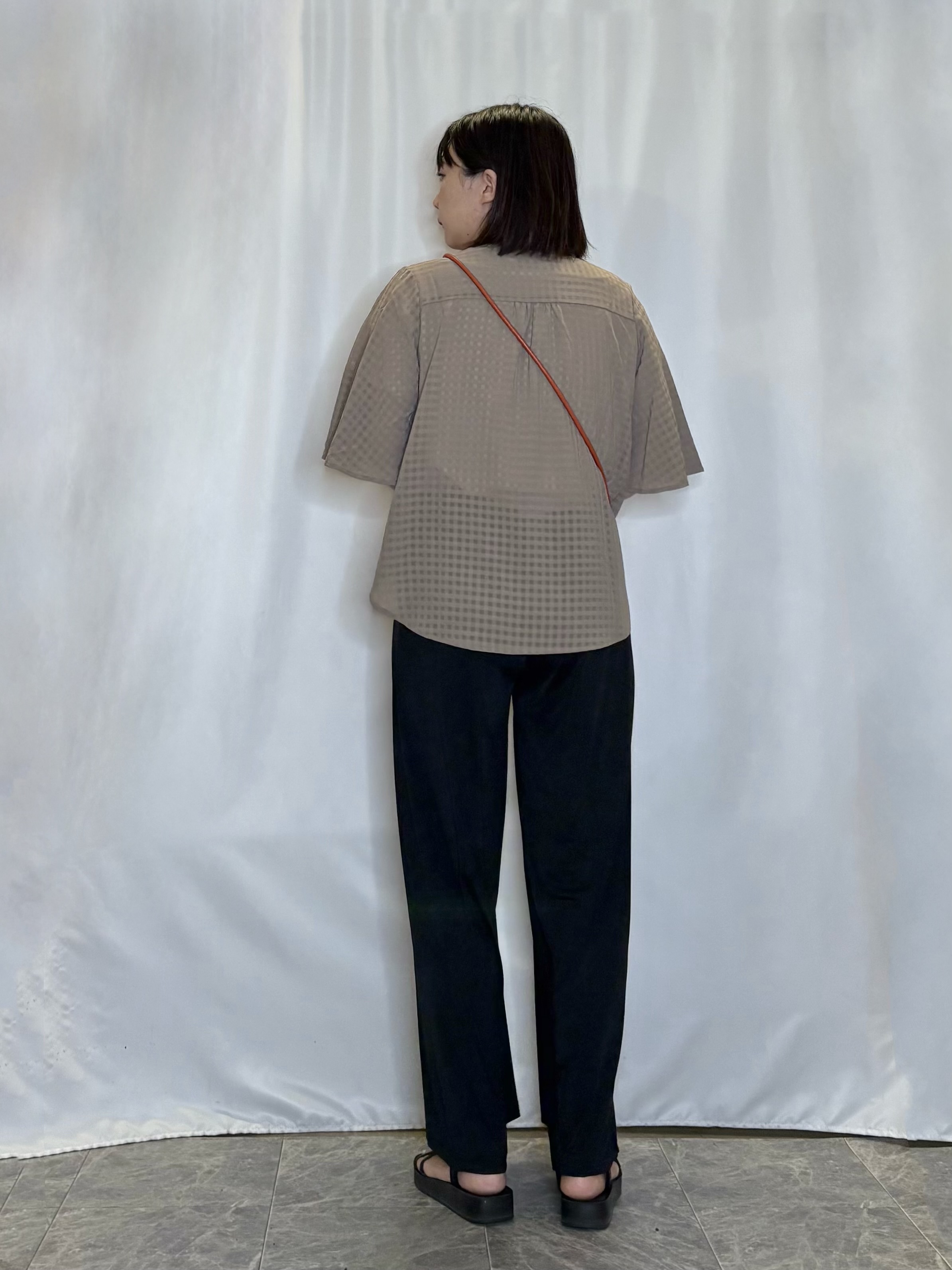 ネリさんの「SHOO･LA･RUE｜【洗濯機可/S-LL】大人も甘すぎず着られる ギンガムシアーブラウス」を使ったコーディネート