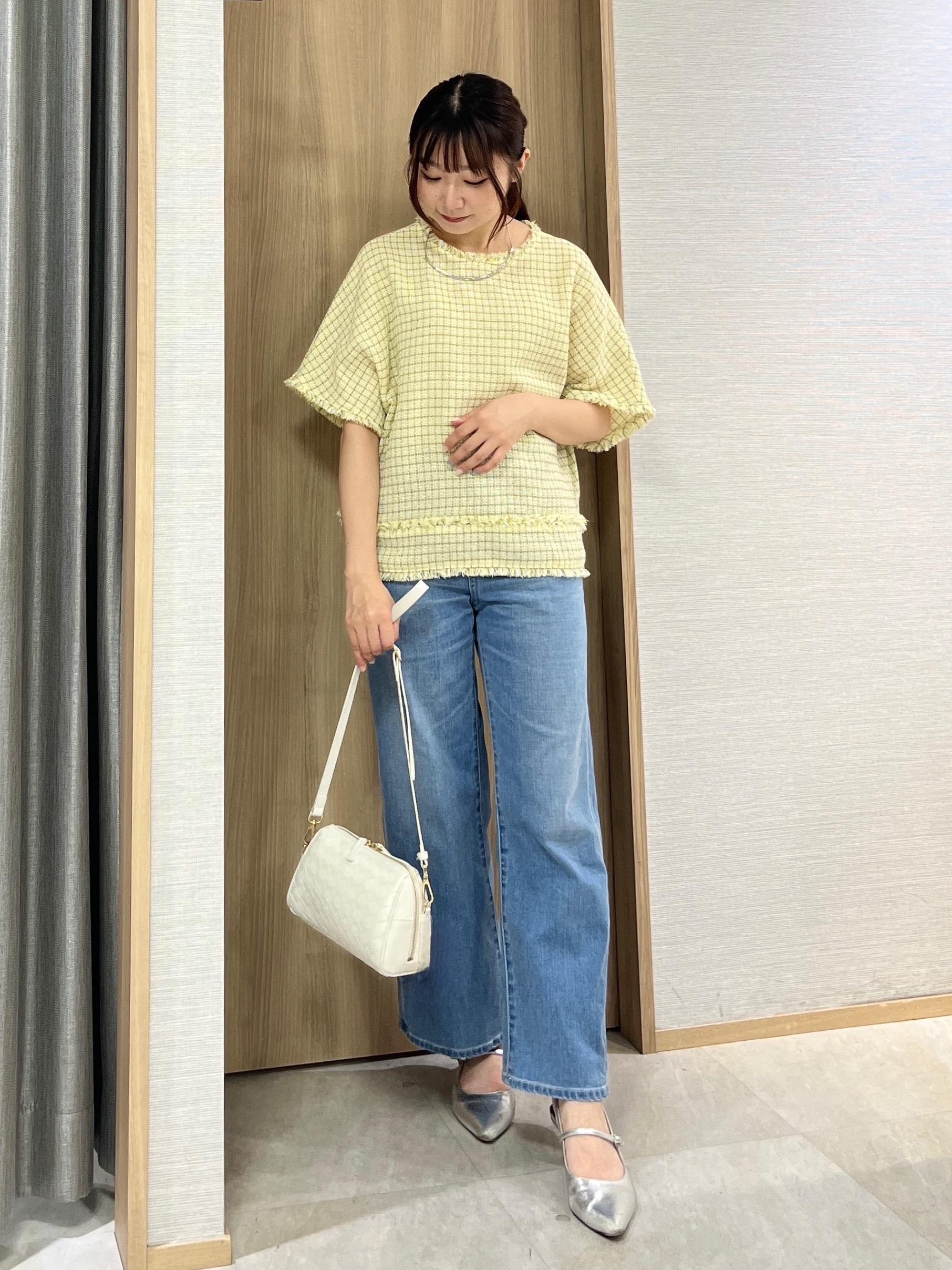 KAHOさんの「UNTITLED｜ファンシーツイードブラウス」を使ったコーディネート