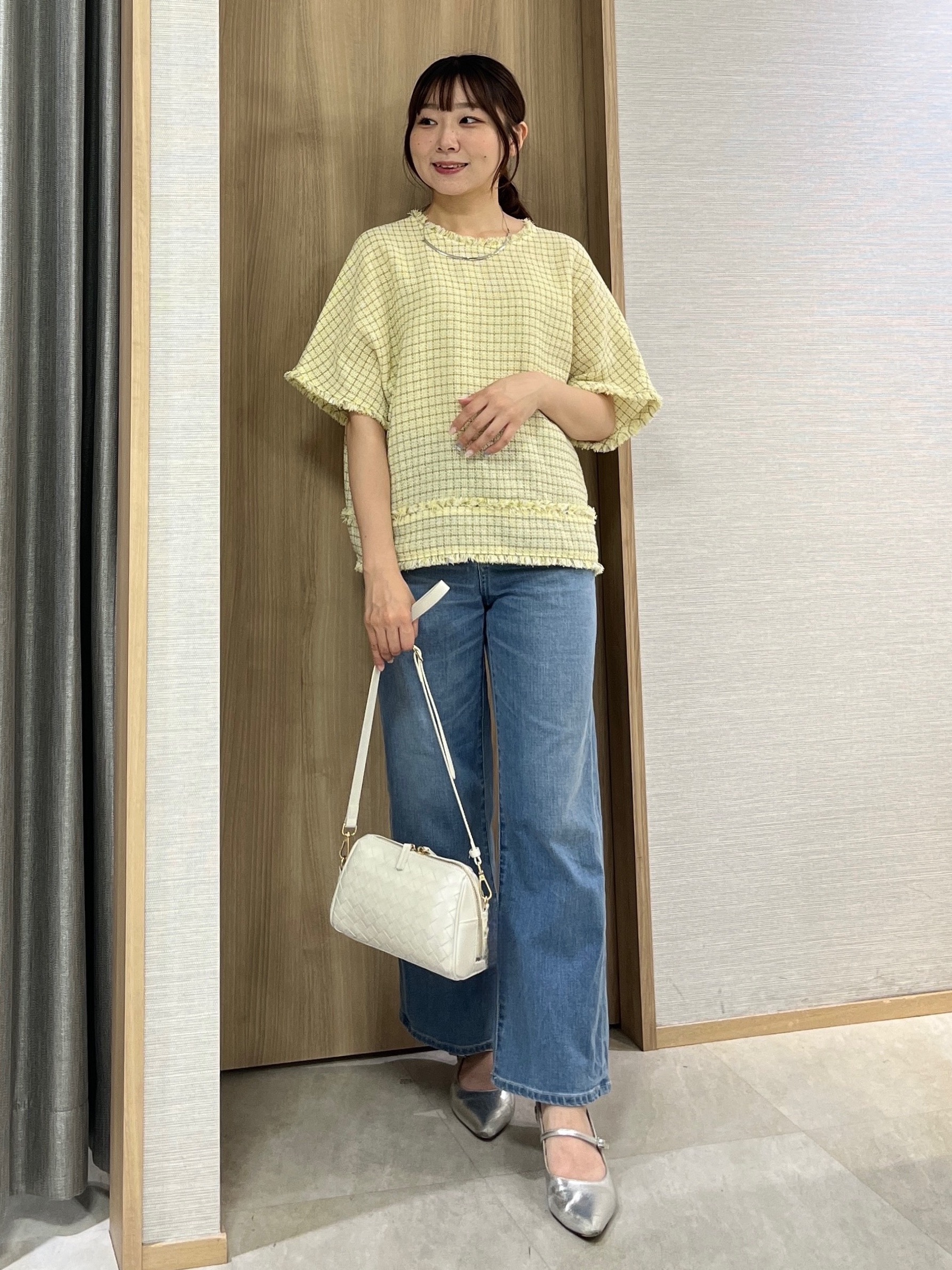 KAHOさんの「UNTITLED｜ファンシーツイードブラウス」を使ったコーディネート