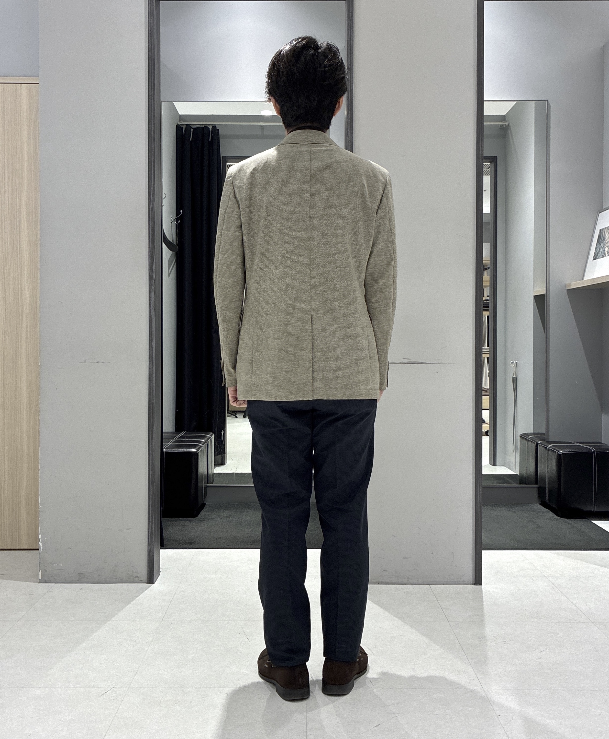 わいずみさんの「TAKEO KIKUCHI｜【抗菌防臭】COOL DOTS（R）ドビープリント ジャケット」を使ったコーディネート