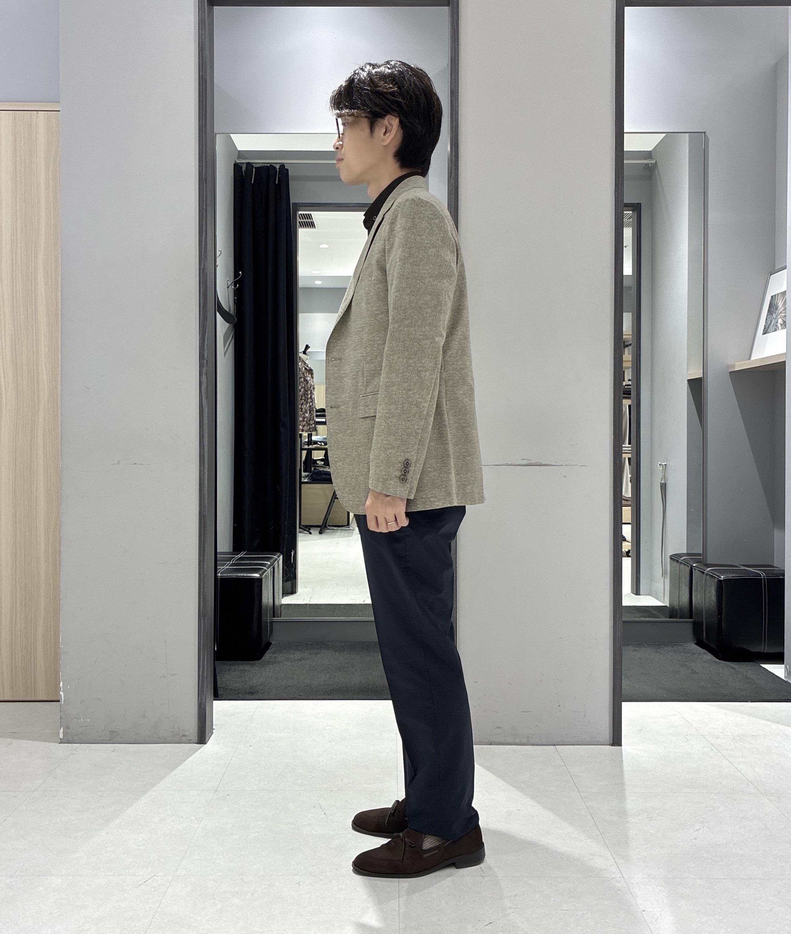 わいずみさんの「TAKEO KIKUCHI｜【抗菌防臭】COOL DOTS（R）ドビープリント ジャケット」を使ったコーディネート