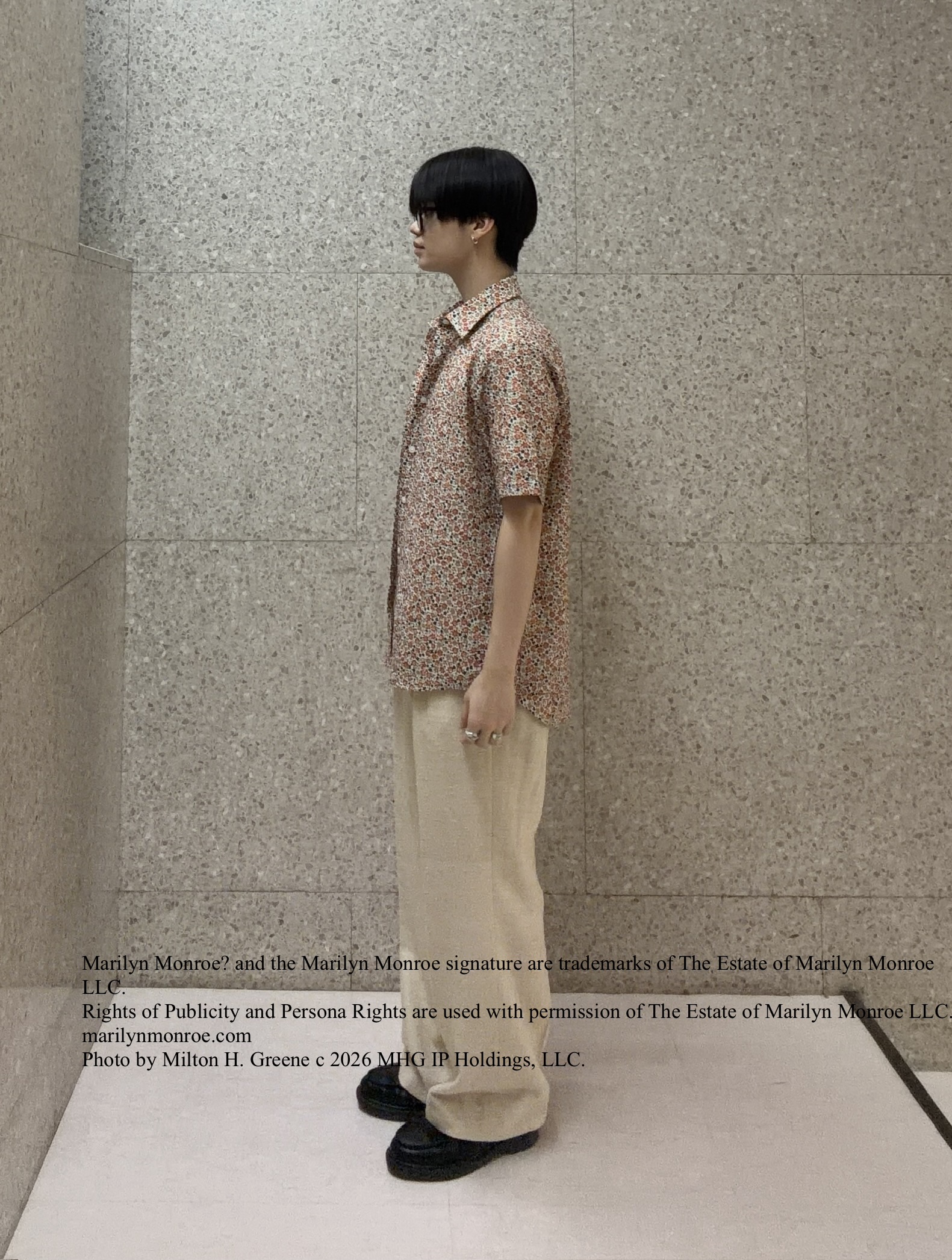 キムラさんの「TAKEO KIKUCHI｜リップル小花シャツ」を使ったコーディネート