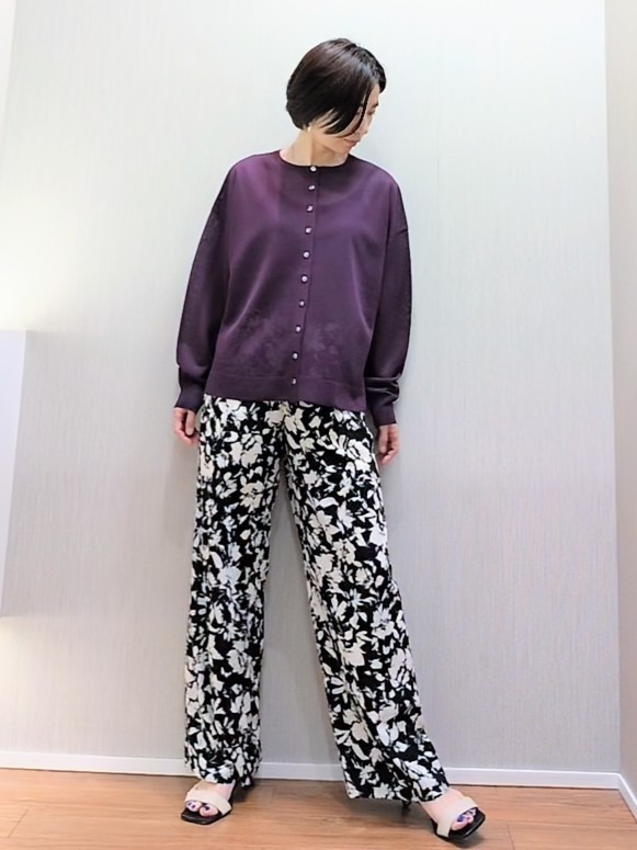 ミズタさんの「UNTITLED｜【アンサンブル可】前後2WAYカーディガン」を使ったコーディネート