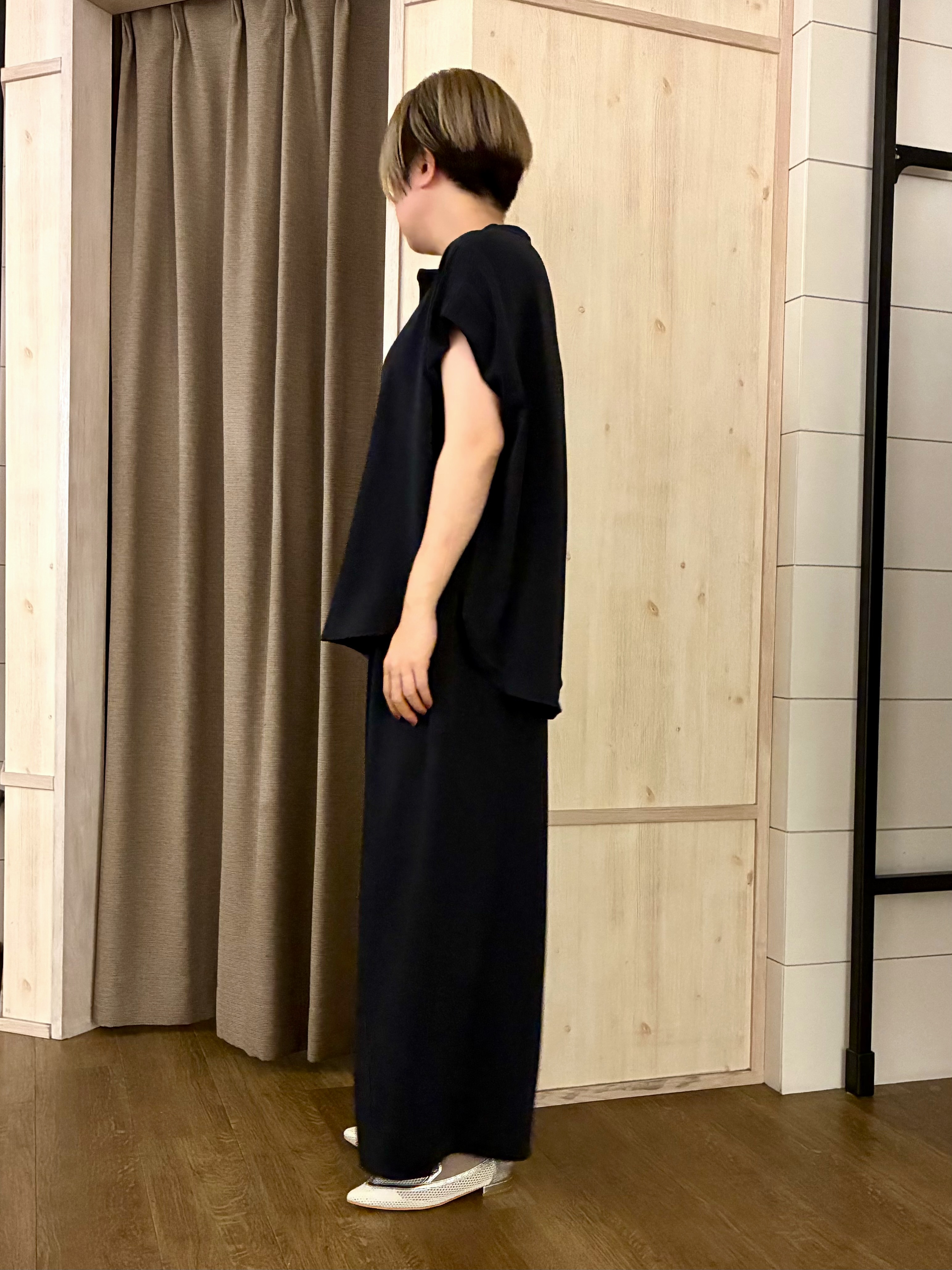 aiさんの「THE SHOP TK｜【ひんやり/遮熱/セットアップ可】やみつきになる とろみバンドカラーブラウス」を使ったコーディネート