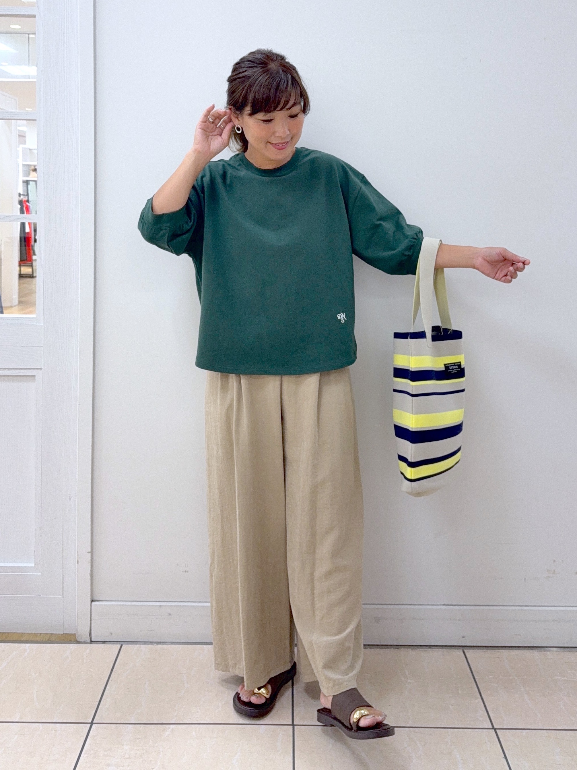 Osawaさんの「Dessin｜バックヘンリーカットソー5分袖」を使ったコーディネート
