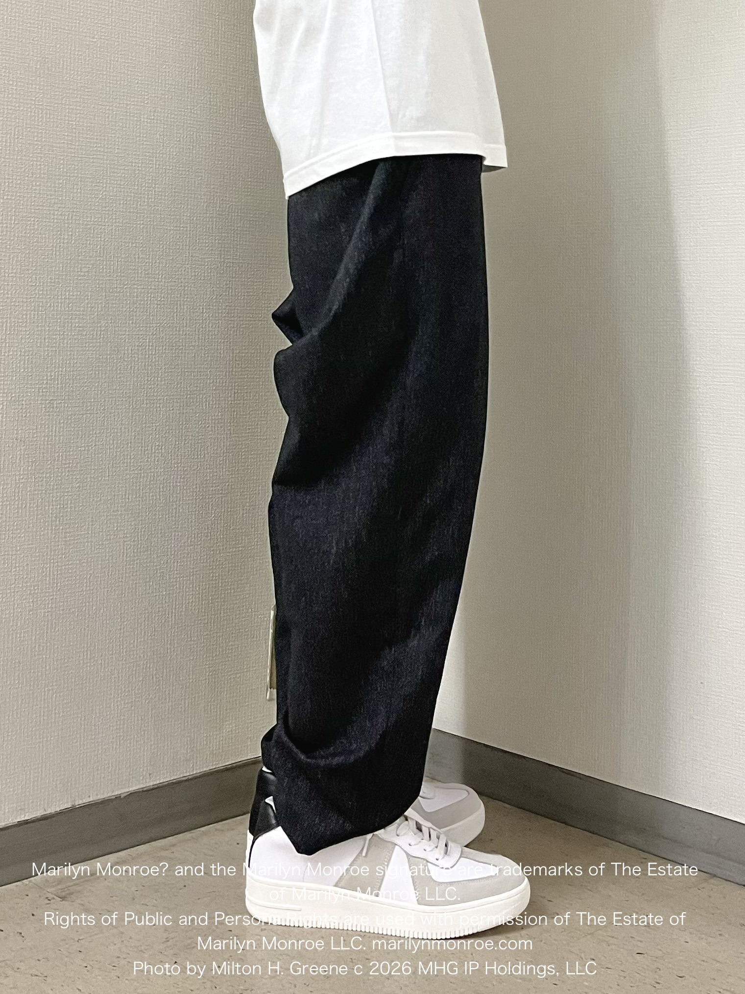 URAさんの「TAKEO KIKUCHI｜【別注】マリリン・モンロー/フォトTシャツ」を使ったコーディネート