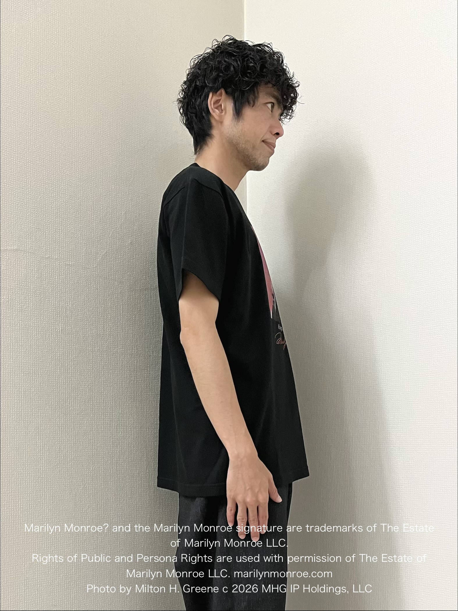 URAさんの「TAKEO KIKUCHI｜【夏デニム】デニムライク メッシュイージーパンツ」を使ったコーディネート