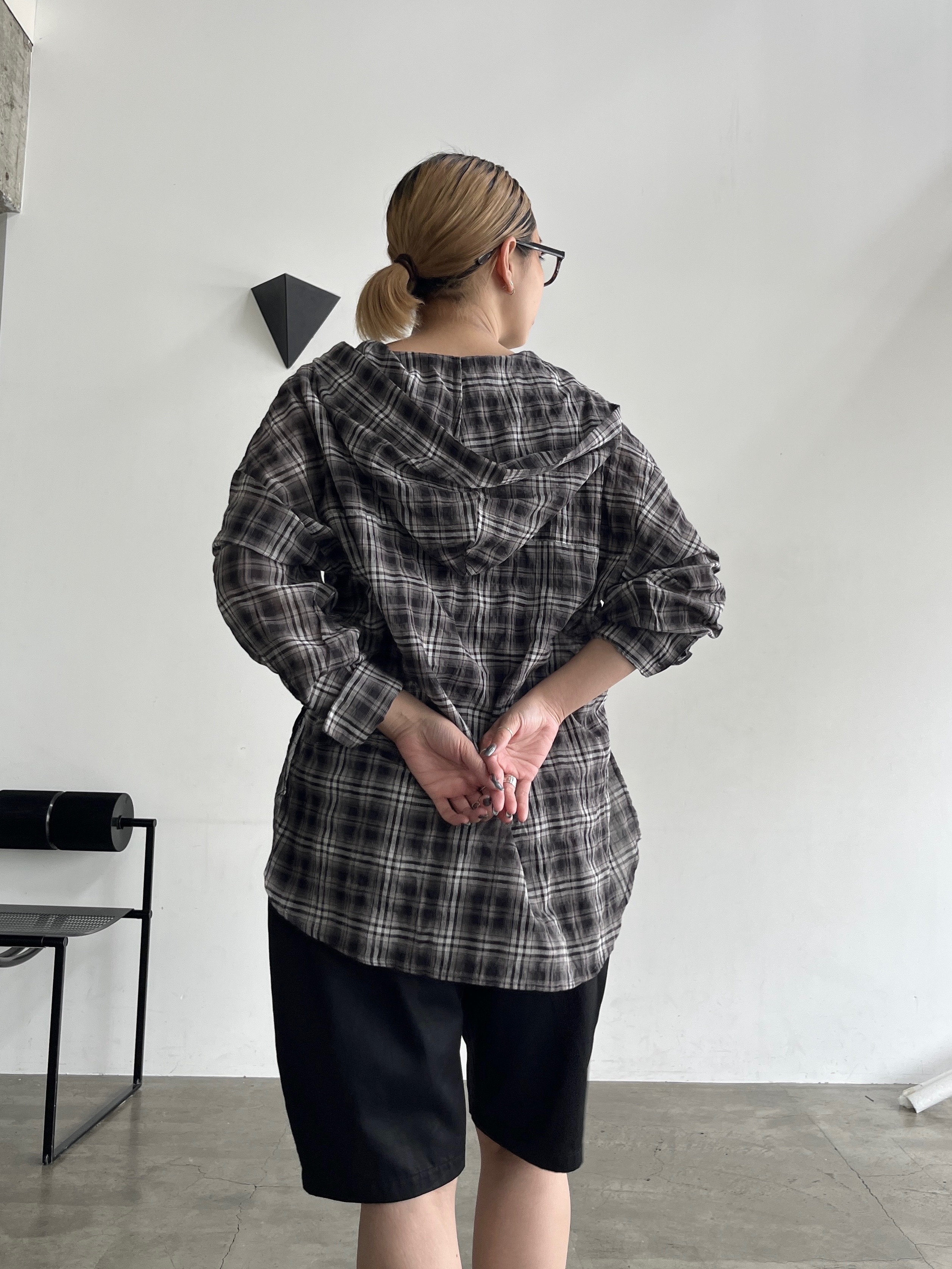 Harukaさんの「INDIVI｜フード付 シアーチェックシャツ」を使ったコーディネート