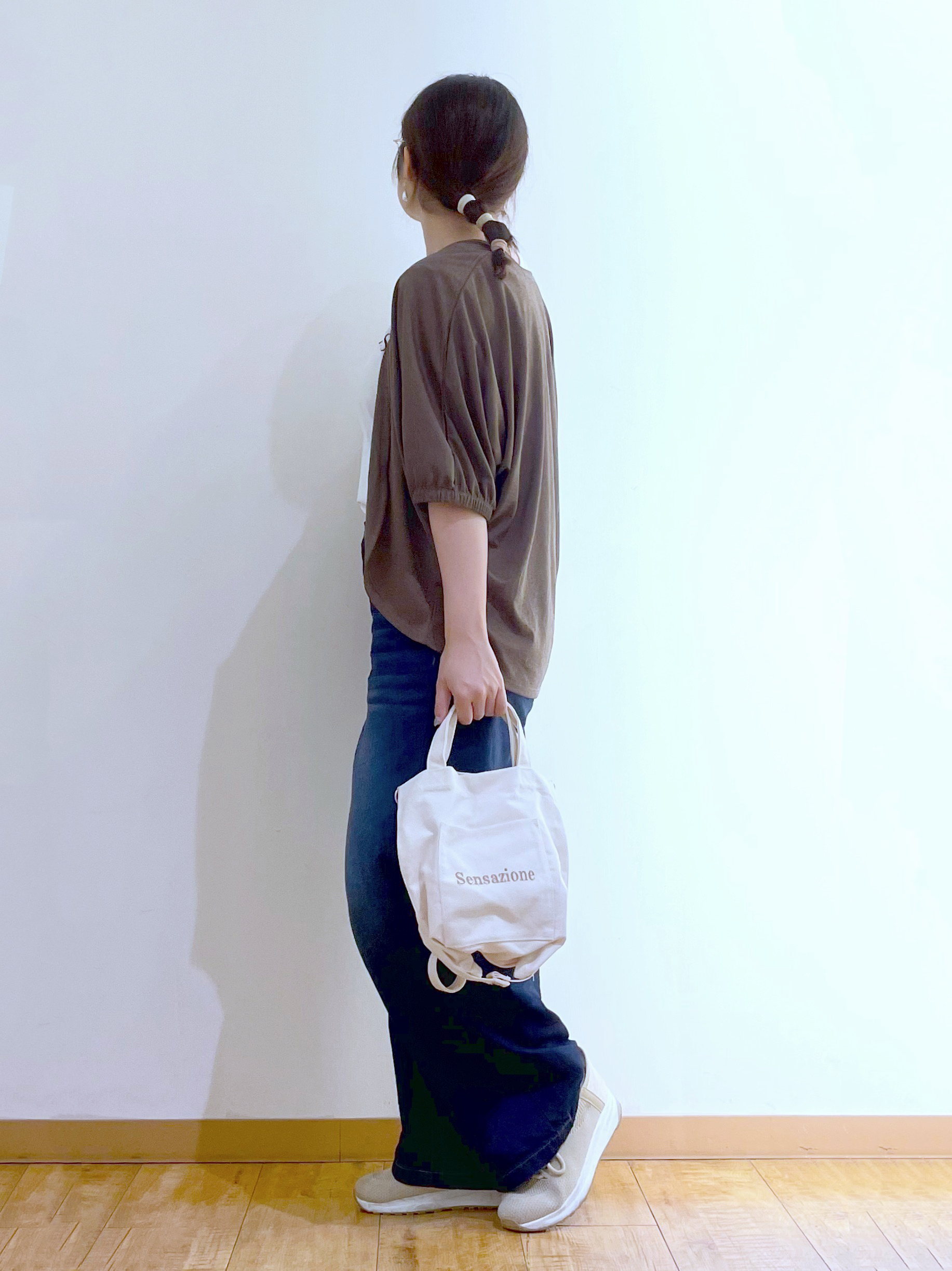 かのさんの「SHOO･LA･RUE｜【ひんやり/UV/体型カバー】冷房対策にも さらとろ 5分袖ドルマンカーディガン」を使ったコーディネート