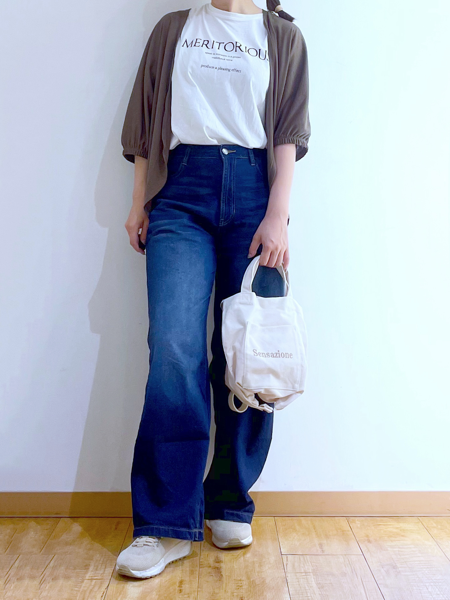 かのさんの「SHOO･LA･RUE｜【ひんやり/UV/体型カバー】冷房対策にも さらとろ 5分袖ドルマンカーディガン」を使ったコーディネート
