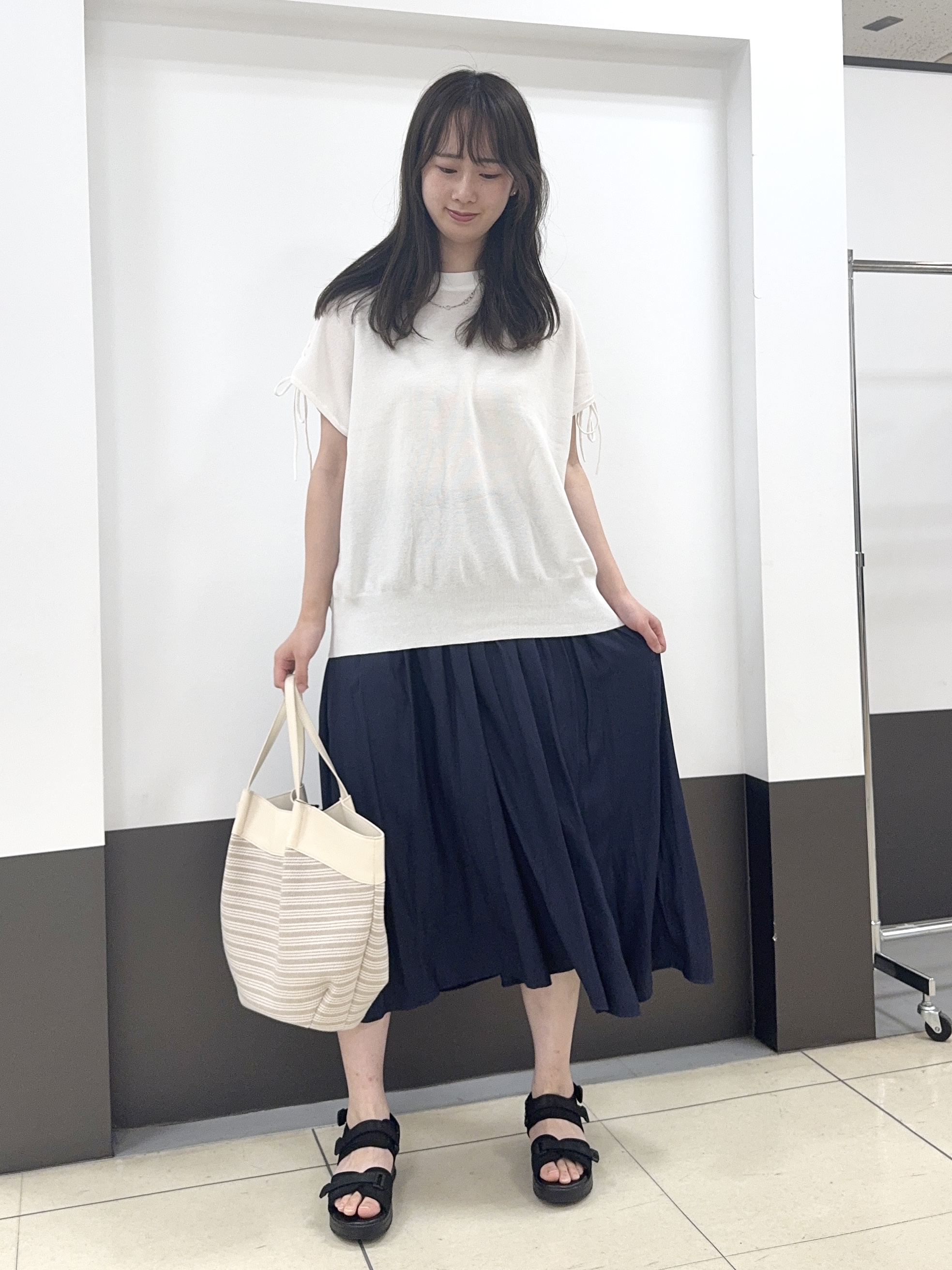 Nrinさんの「Reflect｜レースアップスリーブデザインニット」を使ったコーディネート