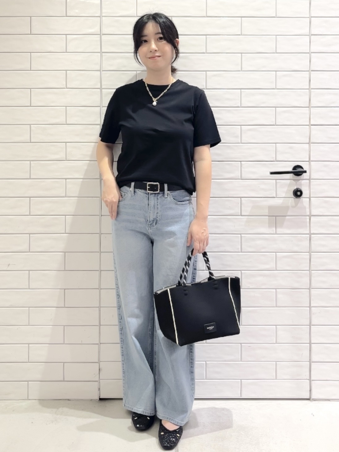 しおりさんの「OPAQUE.CLIP｜ベーシックTシャツ／オーガニックコットン混【洗濯機OK】」を使ったコーディネート