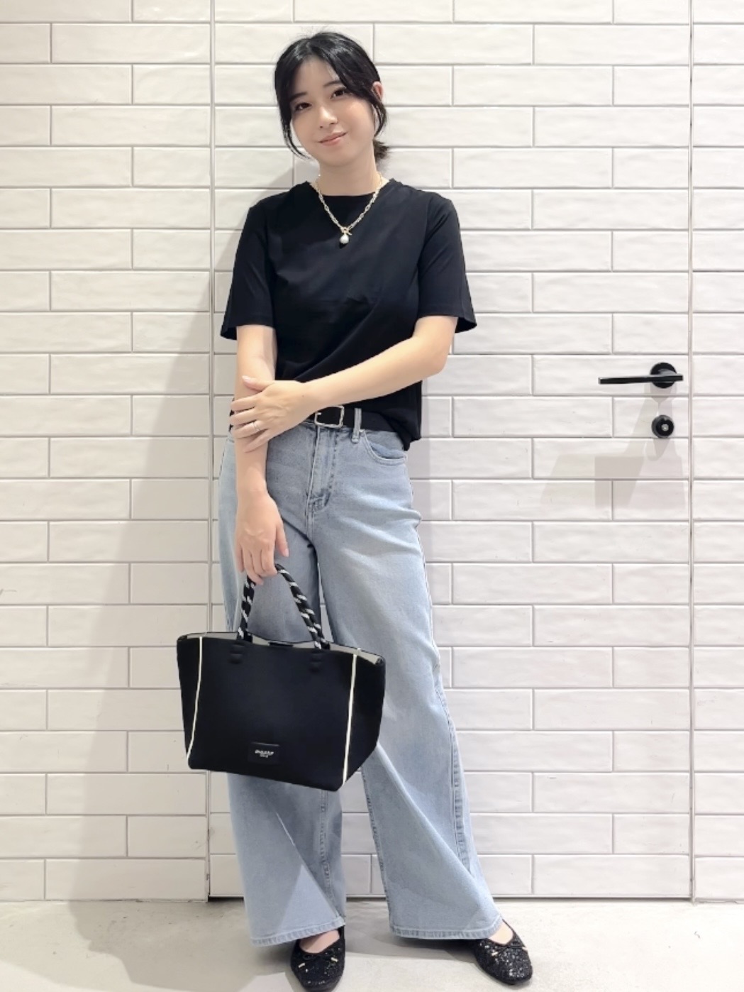 しおりさんの「OPAQUE.CLIP｜ベーシックTシャツ／オーガニックコットン混【洗濯機OK】」を使ったコーディネート