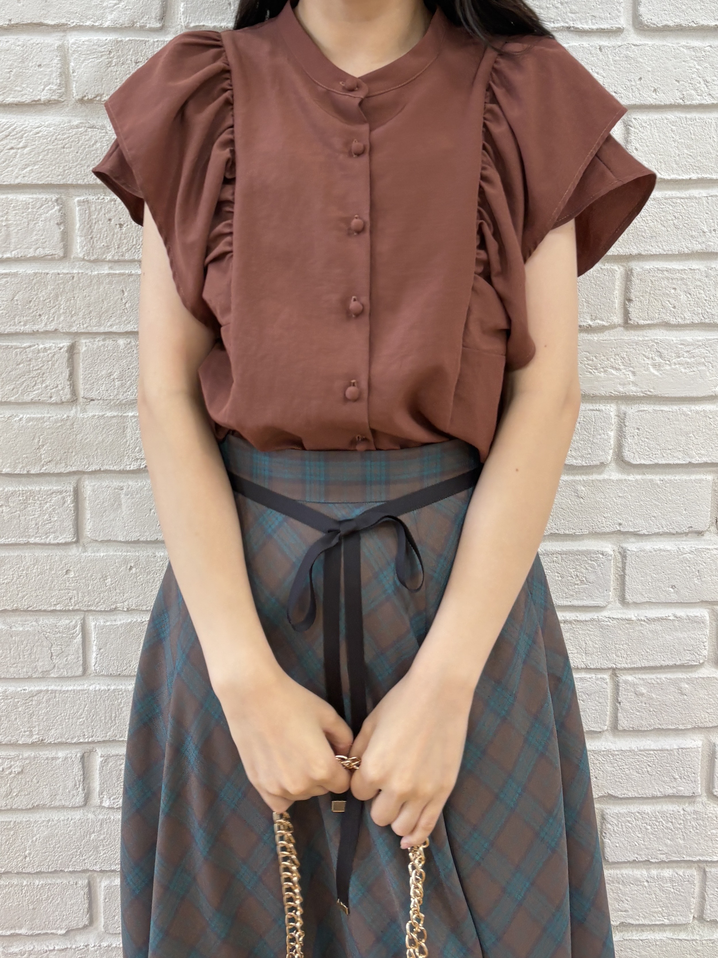 AOIさんの「Couture brooch｜スエード調ミニショルダーバッグ」を使ったコーディネート