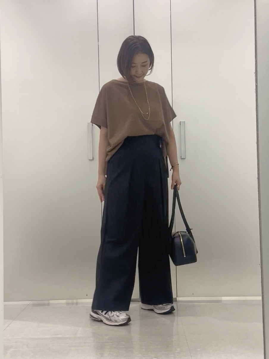 まどかさんの「UNTITLED｜【アンサンブル可/品のある透け感】Tシャツ風ニットトップス」を使ったコーディネート