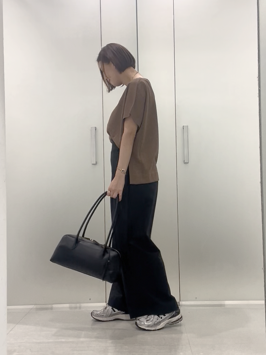 まどかさんの「UNTITLED｜【アンサンブル可/品のある透け感】Tシャツ風ニットトップス」を使ったコーディネート