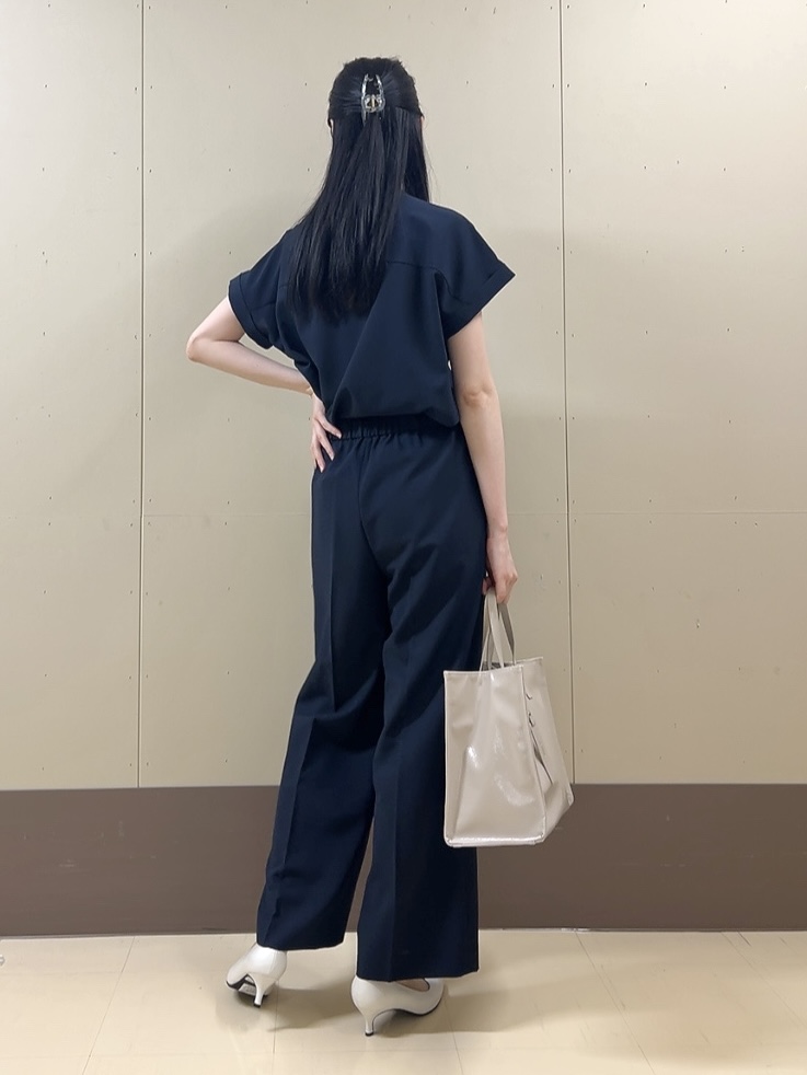 sechiさんの「UNTITLED｜【セットアップ可/通気性/UVカット】エアリークールブラウス」を使ったコーディネート