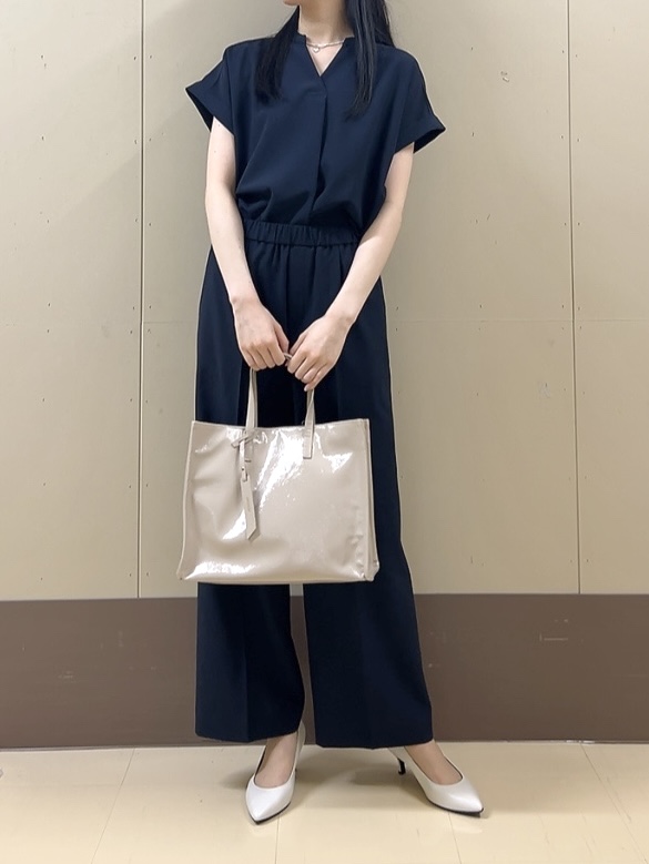 sechiさんの「UNTITLED｜【セットアップ可/通気性/UVカット】エアリークールブラウス」を使ったコーディネート