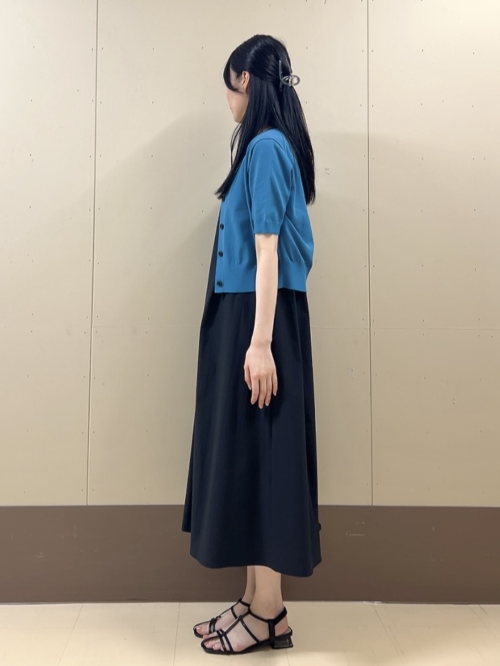 sechiさんの「UNTITLED｜【すっきりコンパクト】ドライタッチ5分袖カーディガン」を使ったコーディネート