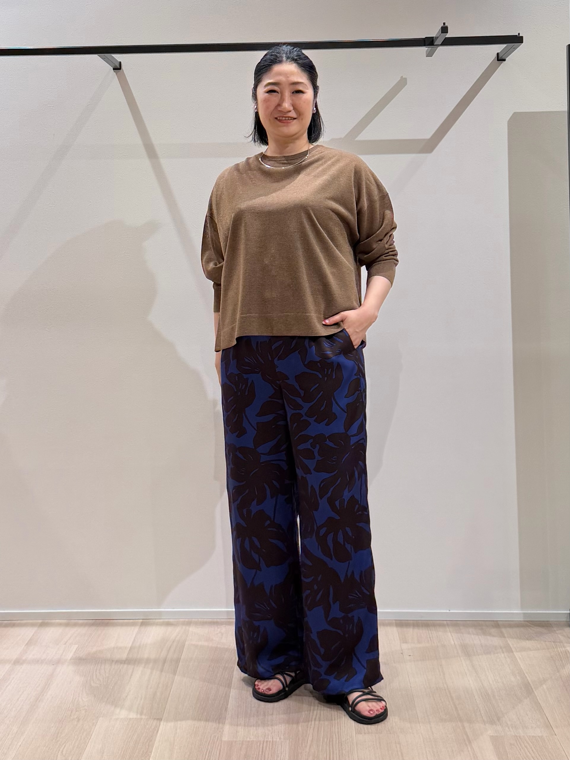 TOMOMIさんの「UNTITLED｜【アンサンブル可】前後2WAYカーディガン」を使ったコーディネート