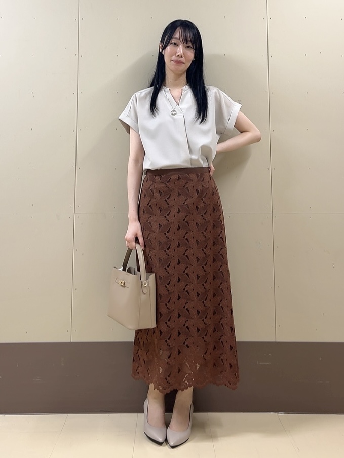 sechiさんの「UNTITLED｜【セットアップ可/通気性/UVカット】エアリークールブラウス」を使ったコーディネート
