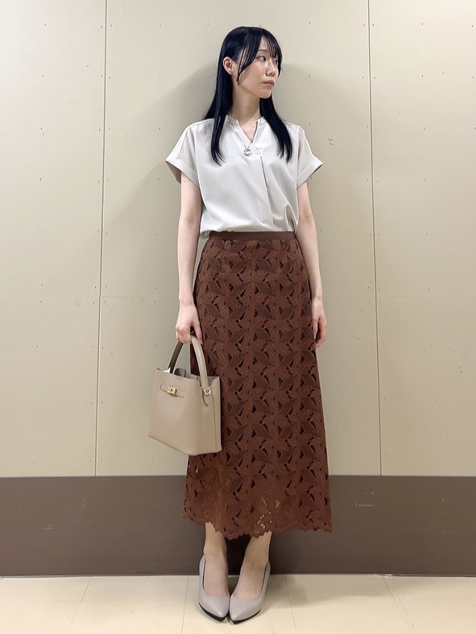 sechiさんの「UNTITLED｜【セットアップ可/通気性/UVカット】エアリークールブラウス」を使ったコーディネート