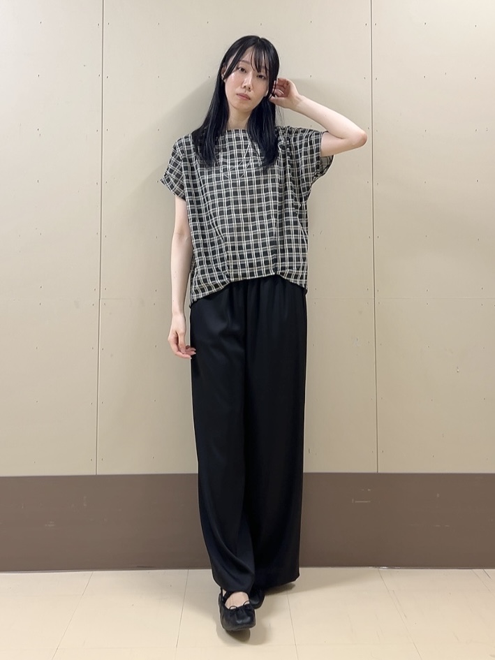sechiさんの「UNTITLED｜シアーチェックブラウス」を使ったコーディネート
