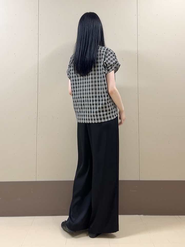 sechiさんの「UNTITLED｜シアーチェックブラウス」を使ったコーディネート