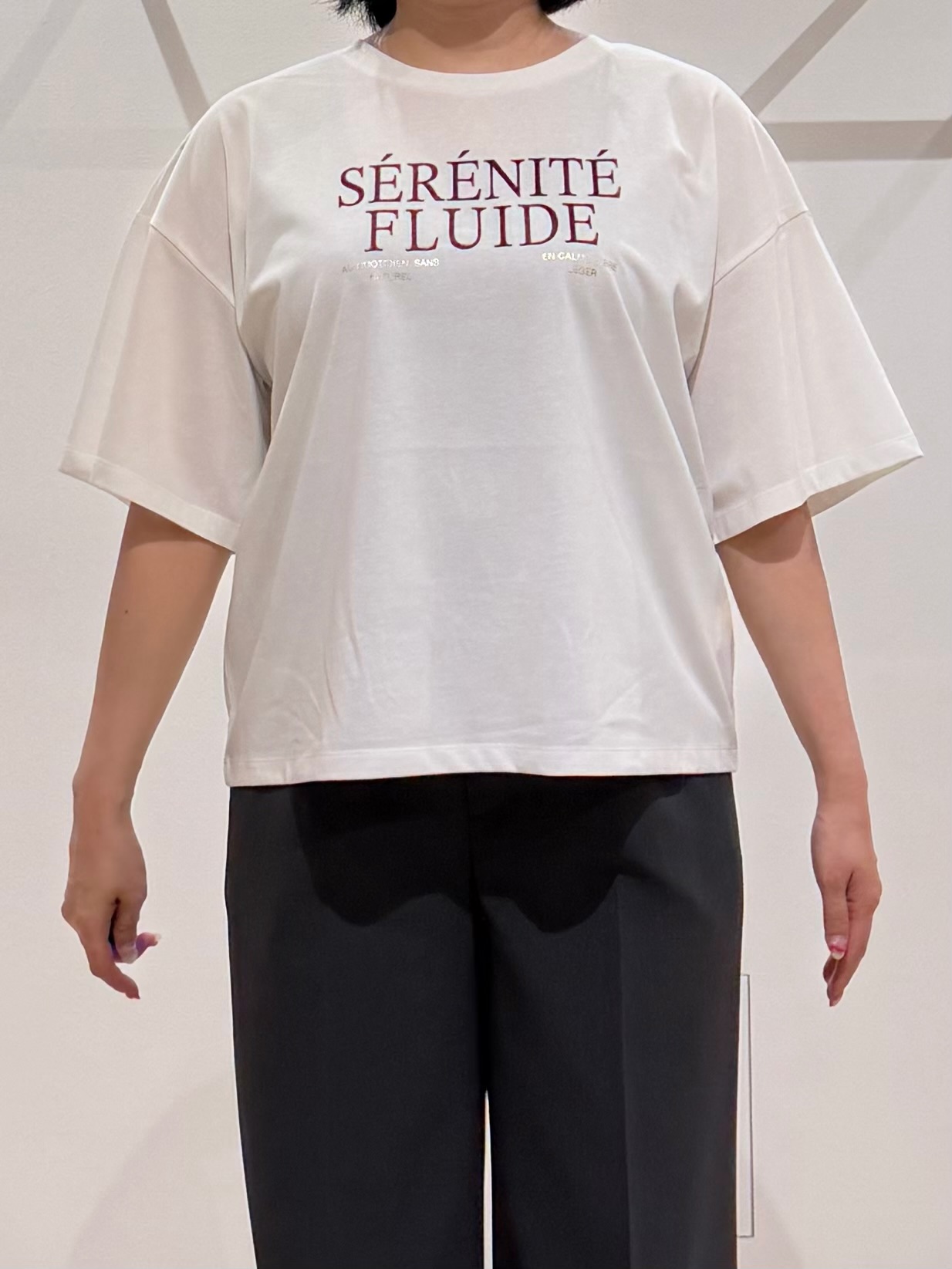 TOMOMIさんの「UNTITLED｜ベロアプリントロゴT」を使ったコーディネート