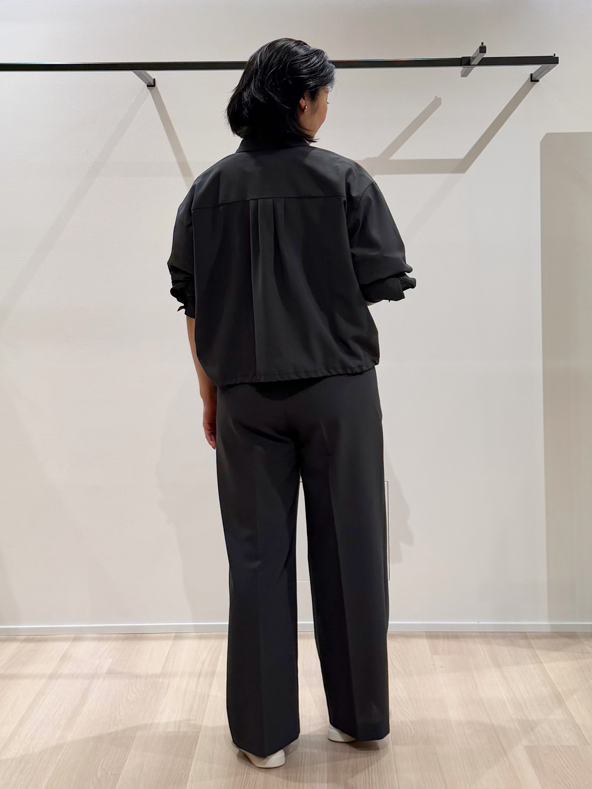 TOMOMIさんの「UNTITLED｜ベロアプリントロゴT」を使ったコーディネート