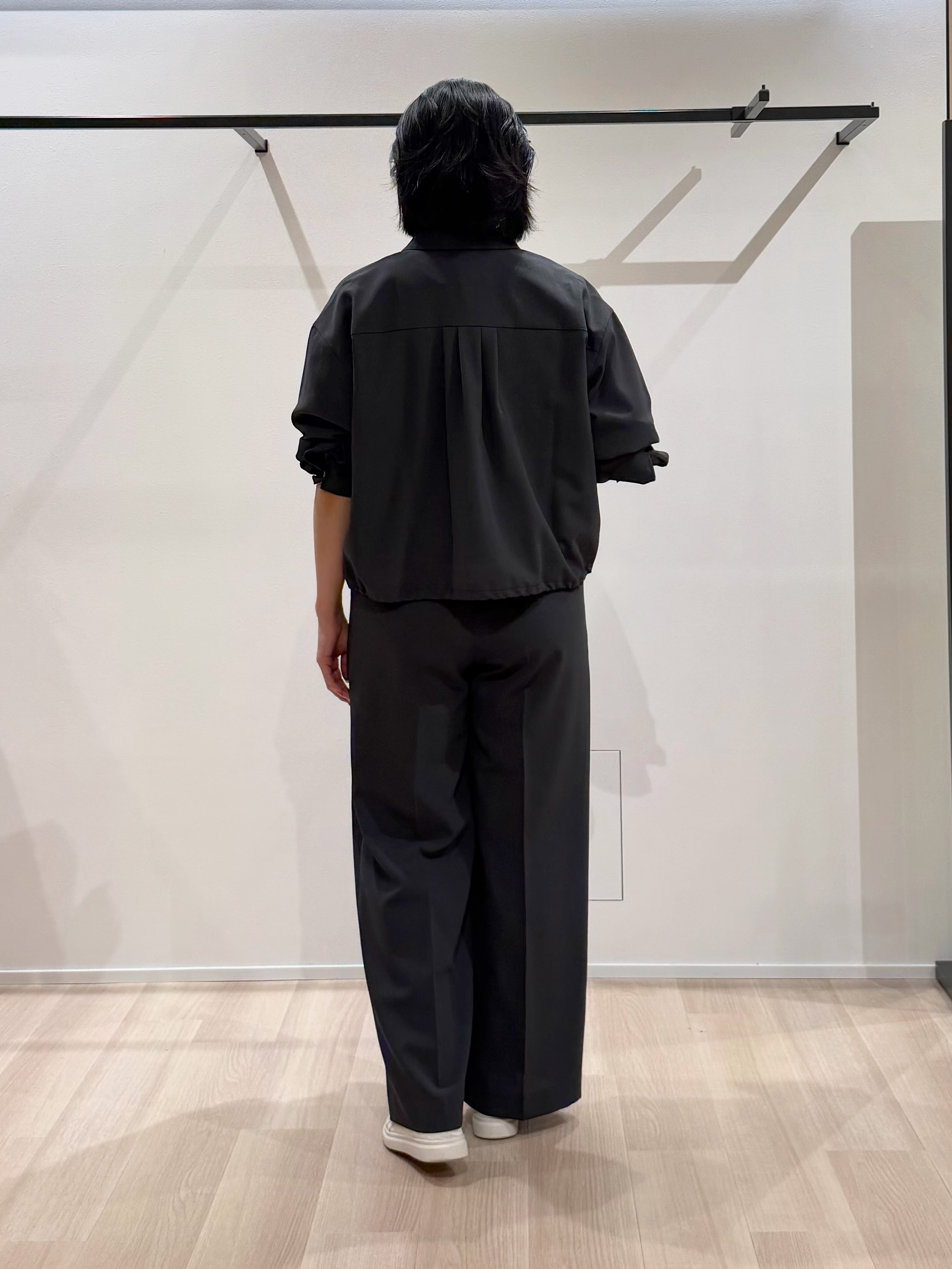 TOMOMIさんの「UNTITLED｜ベロアプリントロゴT」を使ったコーディネート