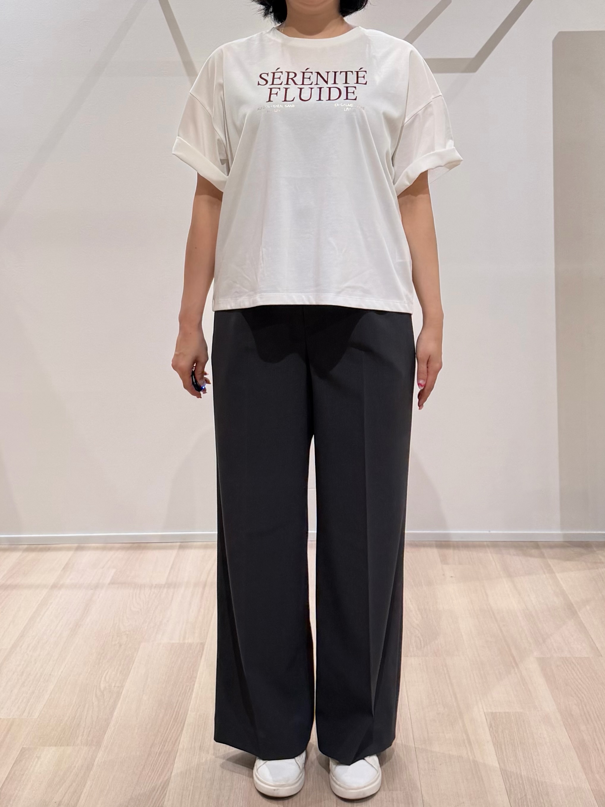 TOMOMIさんの「UNTITLED｜ベロアプリントロゴT」を使ったコーディネート
