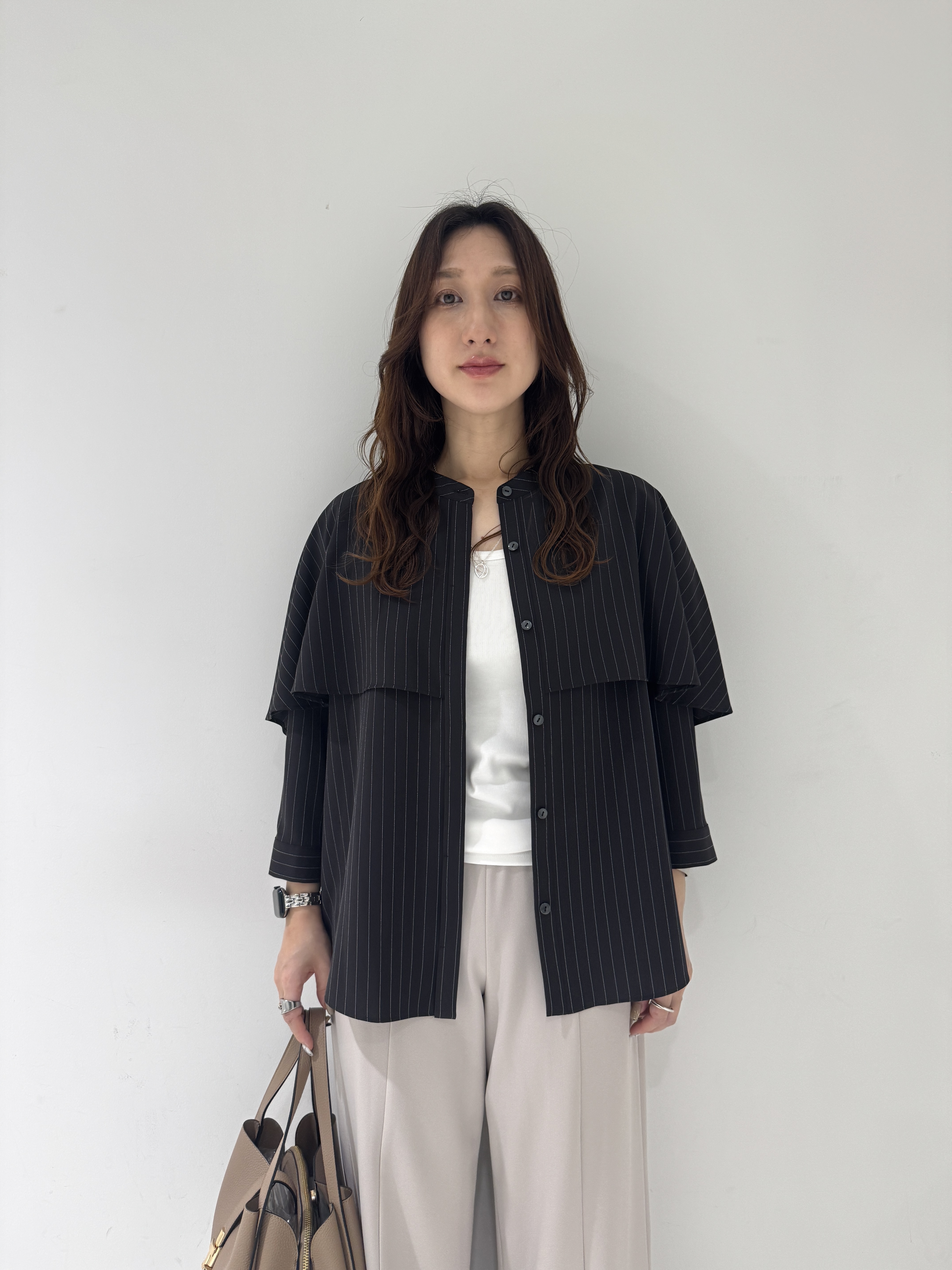そんさんの「INDIVI｜【新作登場！着る日傘】 ケープ風ブラウス」を使ったコーディネート