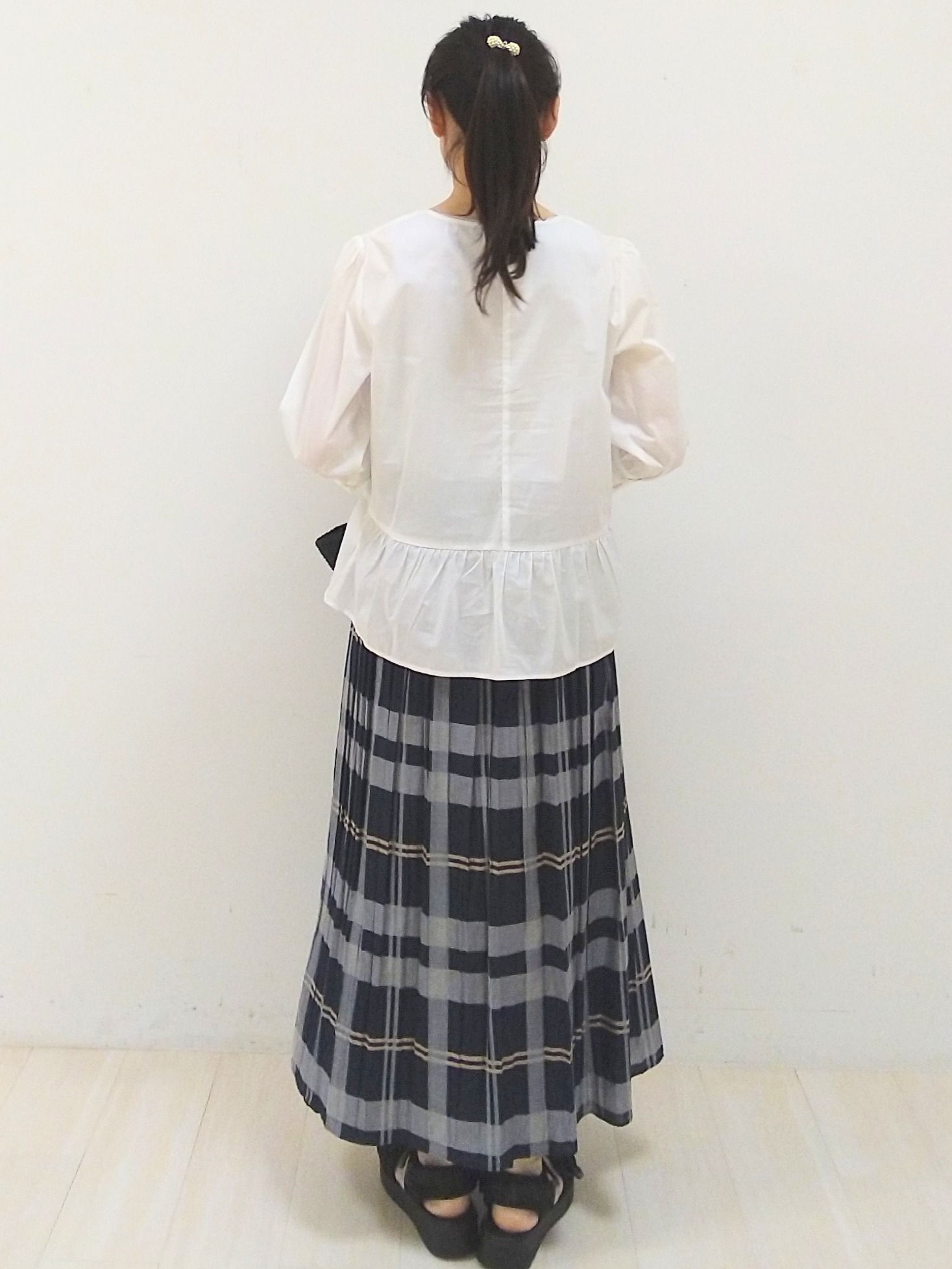 SANAさんの「Reflect｜【手洗い可】ピンタックレースブラウス」を使ったコーディネート