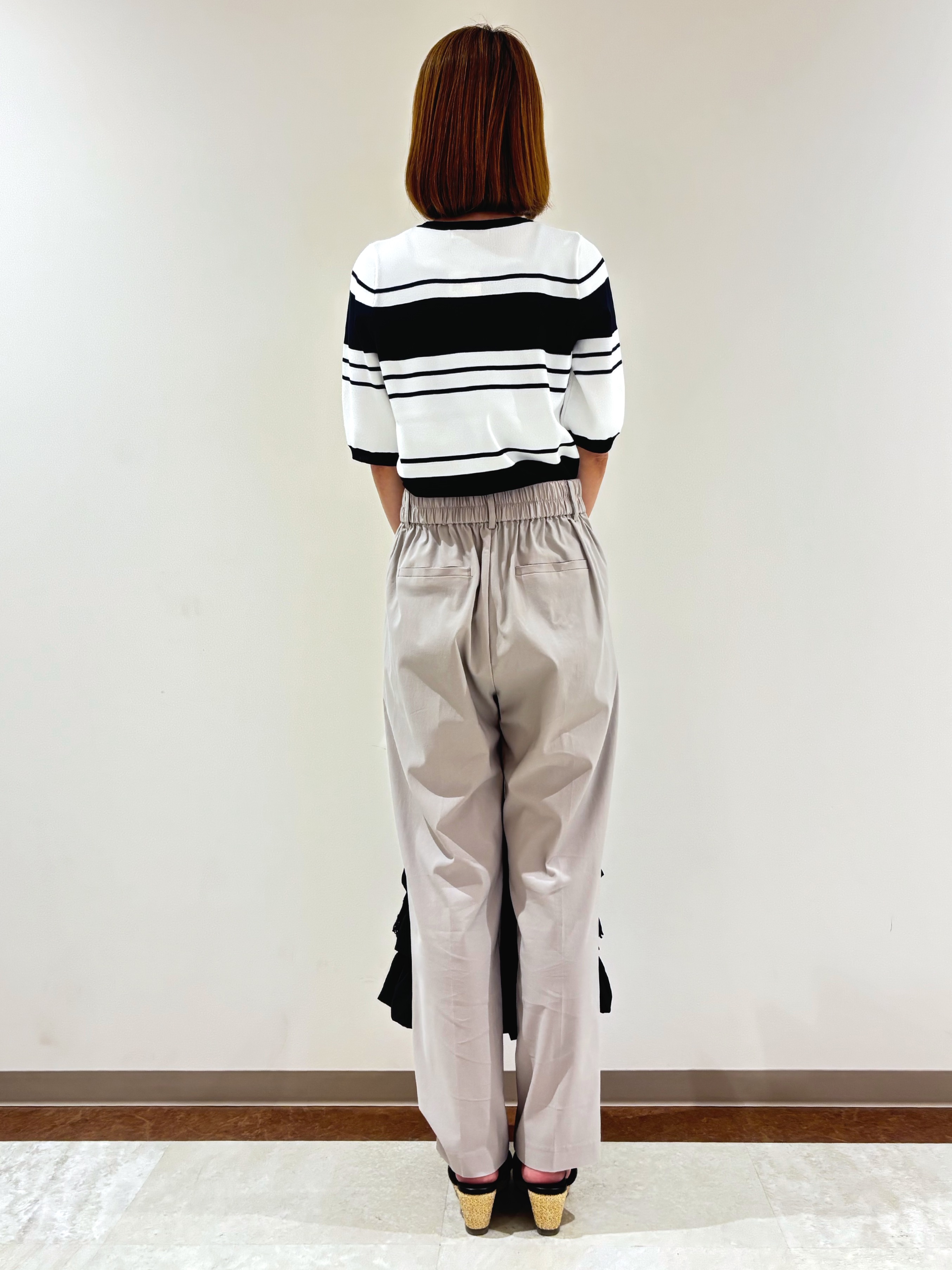 miさんの「grove｜暑い季節もきれいが続く！センタープレスがとれにくい、ハイパーストレッチテーパードパンツ」を使ったコーディネート