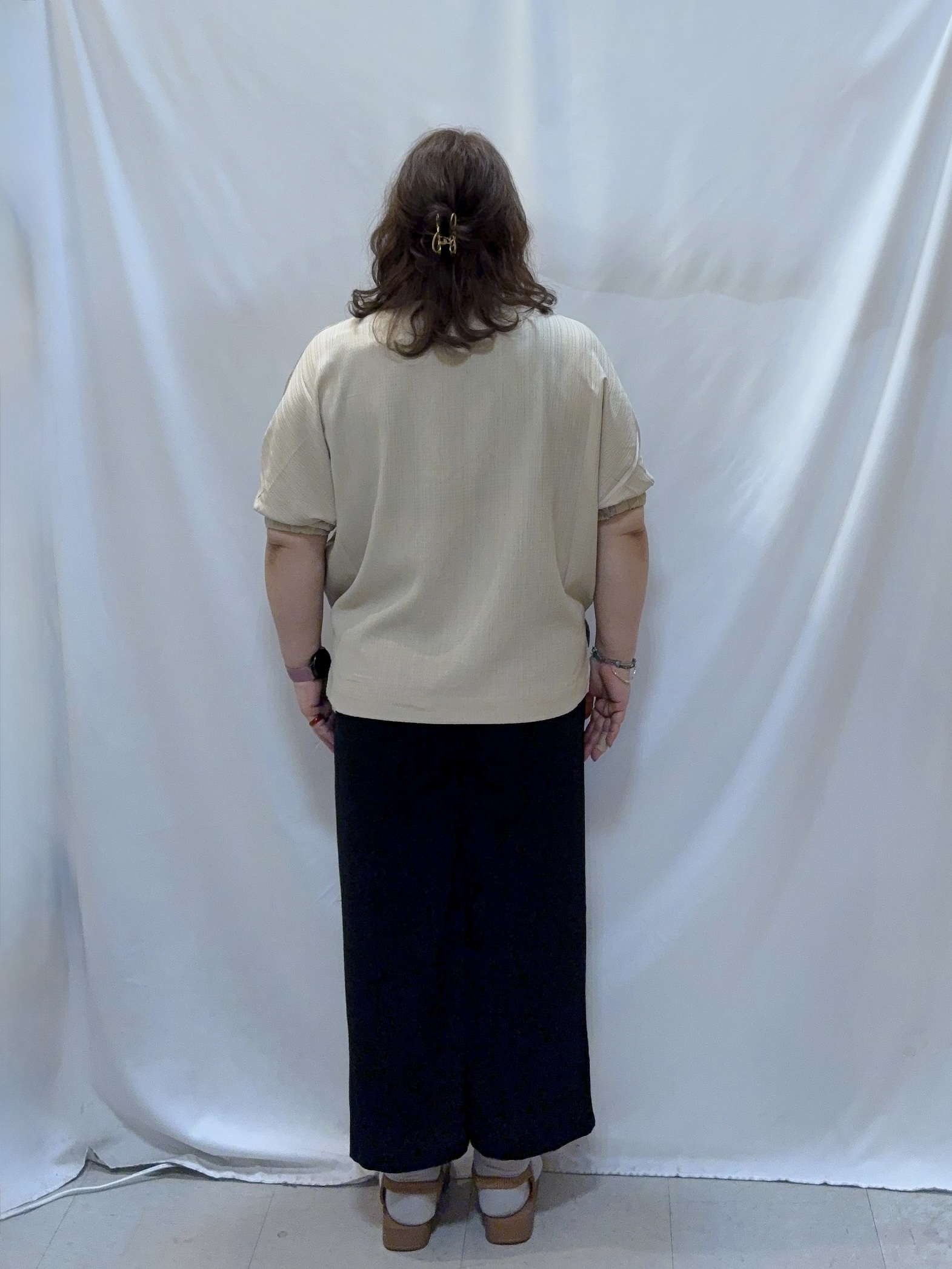 kotoさんさんの「SHOO･LA･RUE｜【インせず着られる/洗濯後しわになりにくい】シボシボドルマンブラウス」を使ったコーディネート
