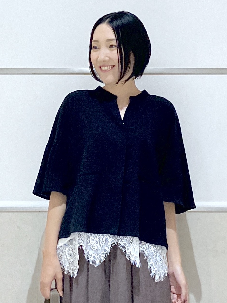eriko さんの「Dessin｜フレアスリーブ スキッパーブラウス」を使ったコーディネート