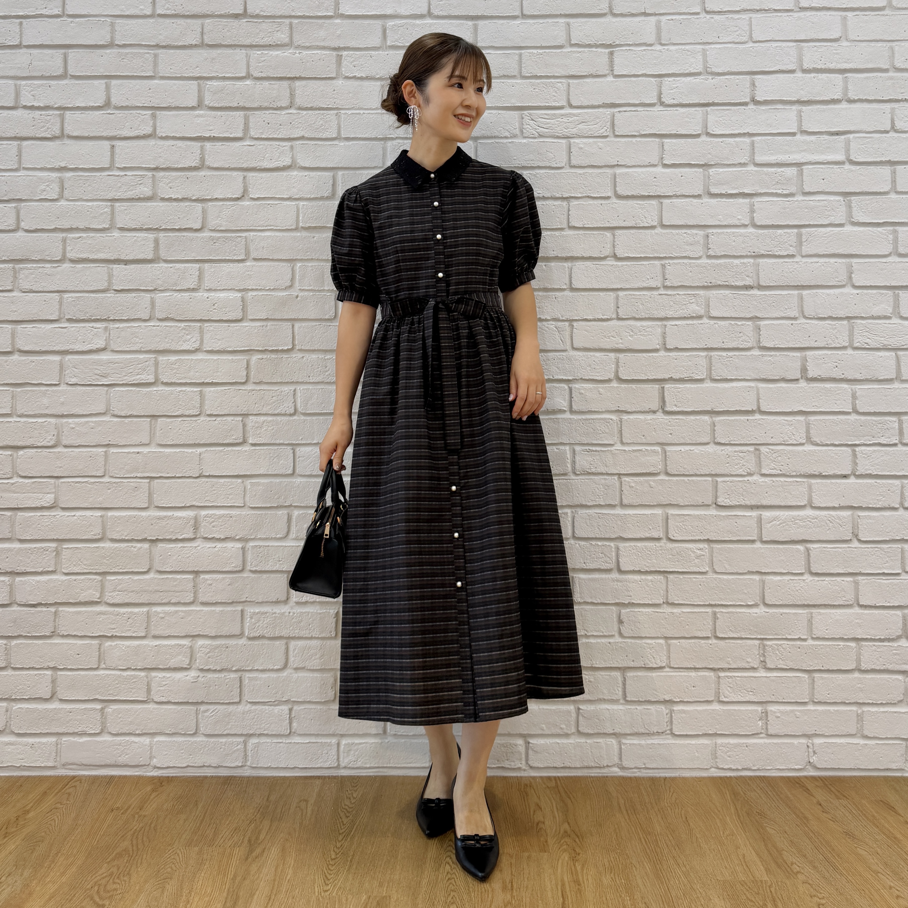 makiさんの「Couture brooch｜大人の甘辛バランス チェック柄ワンピース」を使ったコーディネート