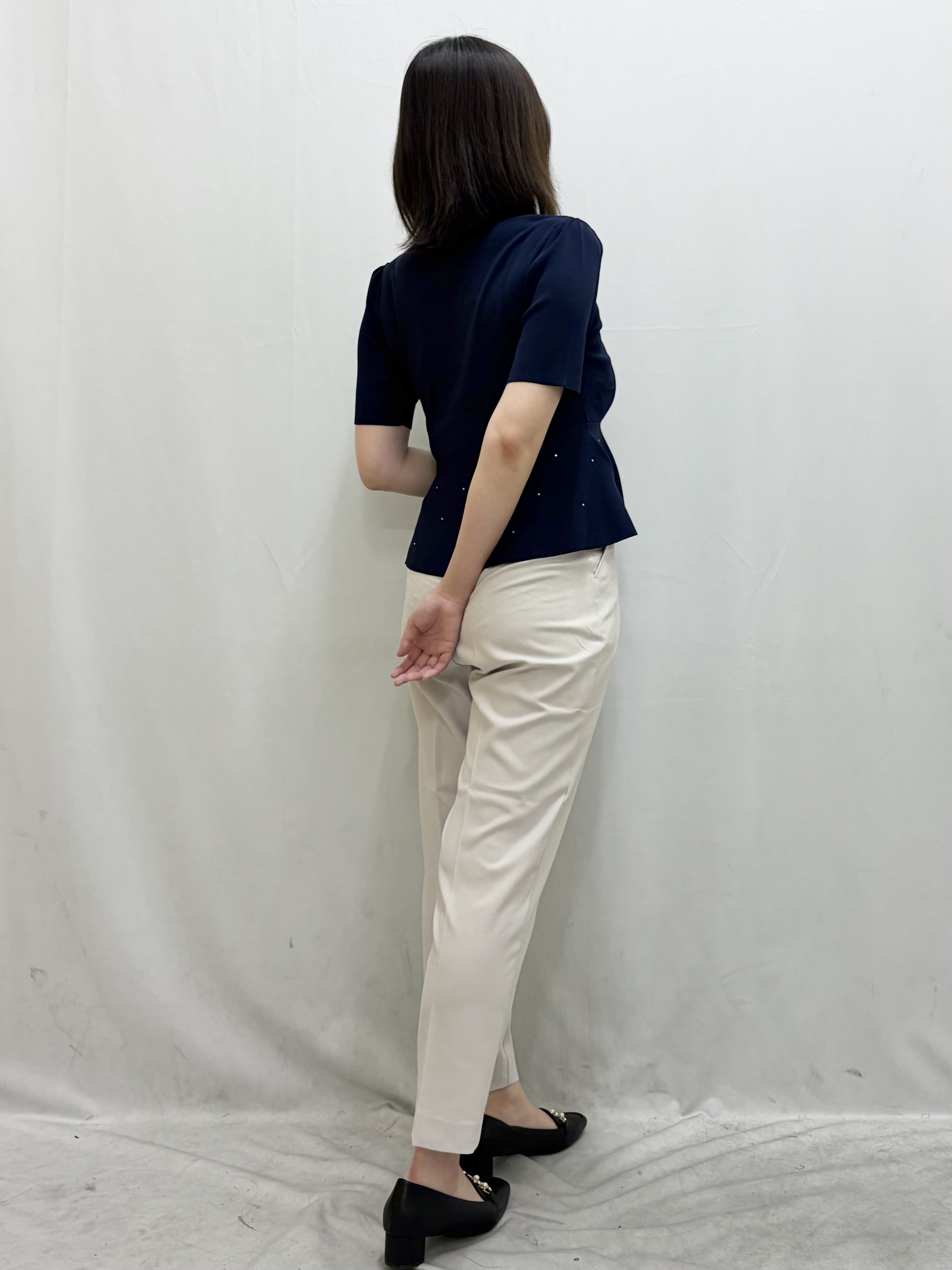 kasumiさんの「index｜【UVケア】ビジューペプラムニット《洗濯機OK》」を使ったコーディネート