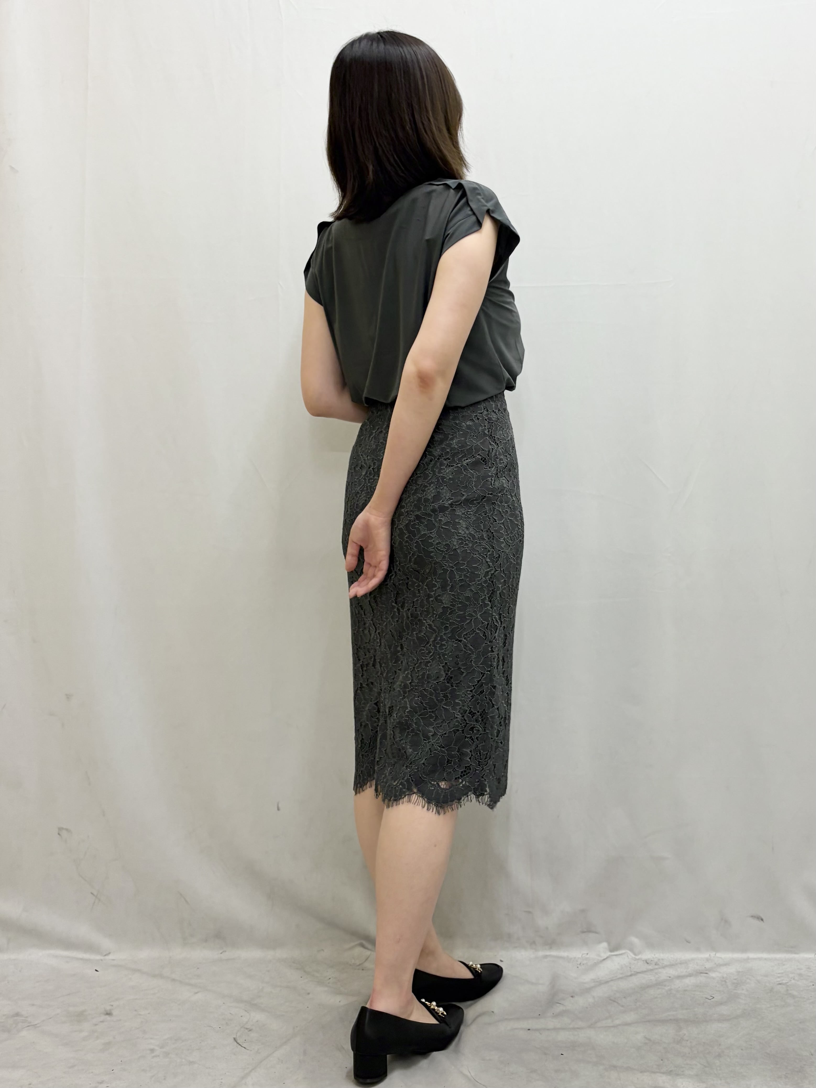 kasumiさんの「index｜【接触冷感】ひんやりキーネックフレンチトップス《洗濯機OK》」を使ったコーディネート