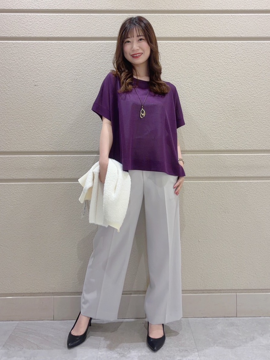 ユナさんの「UNTITLED｜【アンサンブル可/品のある透け感】Tシャツ風ニットトップス」を使ったコーディネート