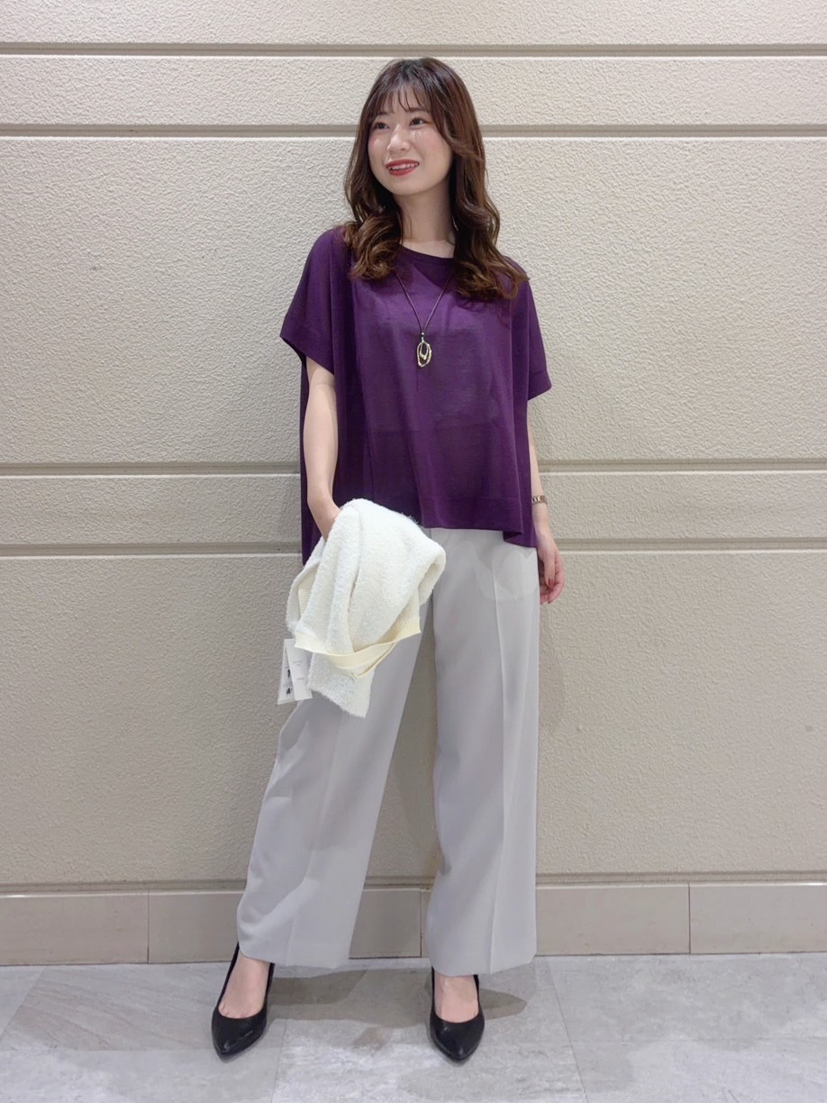 ユナさんの「UNTITLED｜【アンサンブル可/品のある透け感】Tシャツ風ニットトップス」を使ったコーディネート