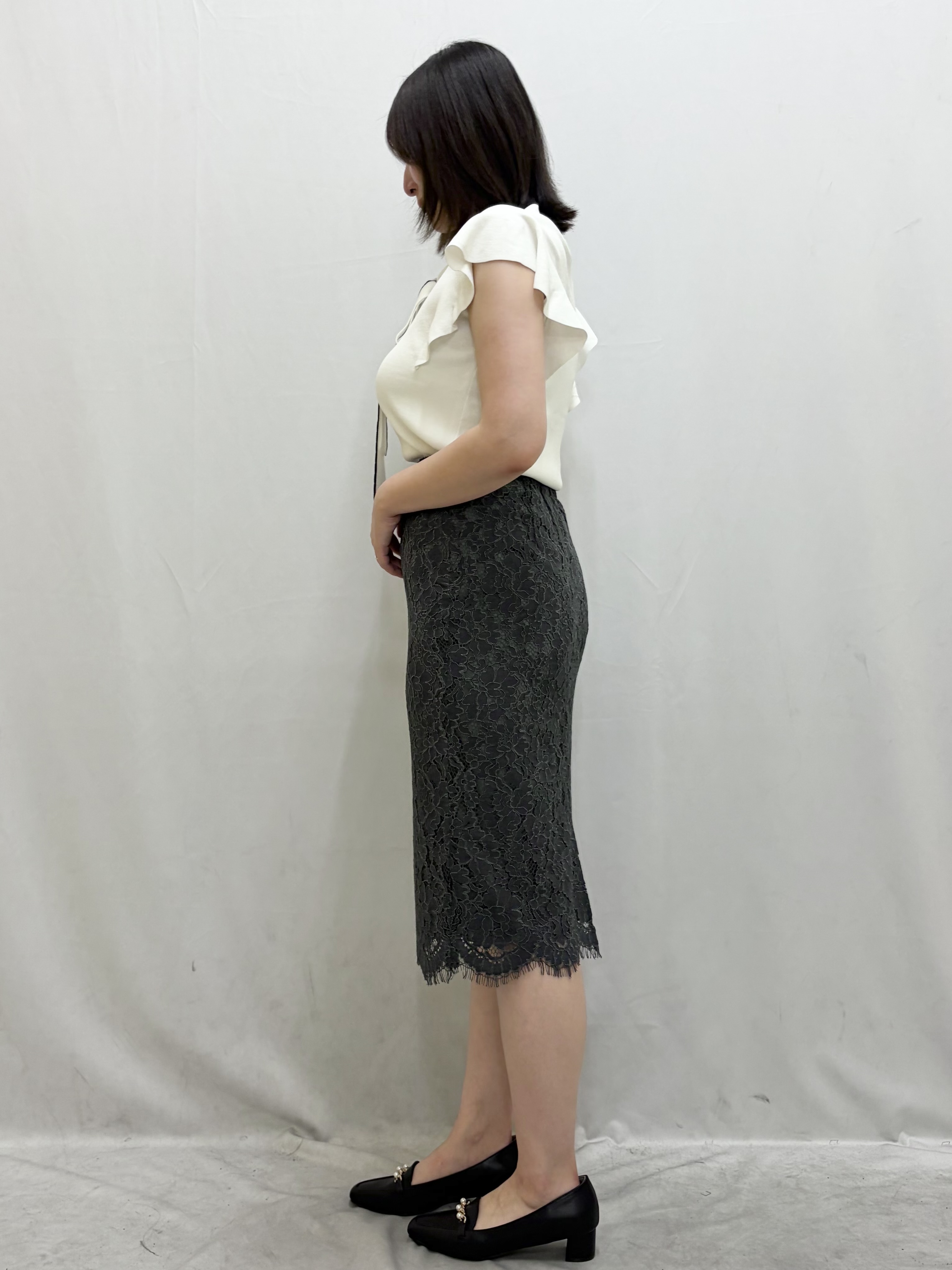 kasumiさんの「index｜【UVケア／接触冷感】バイカラーボウタイフリルトップス《洗濯機OK》」を使ったコーディネート